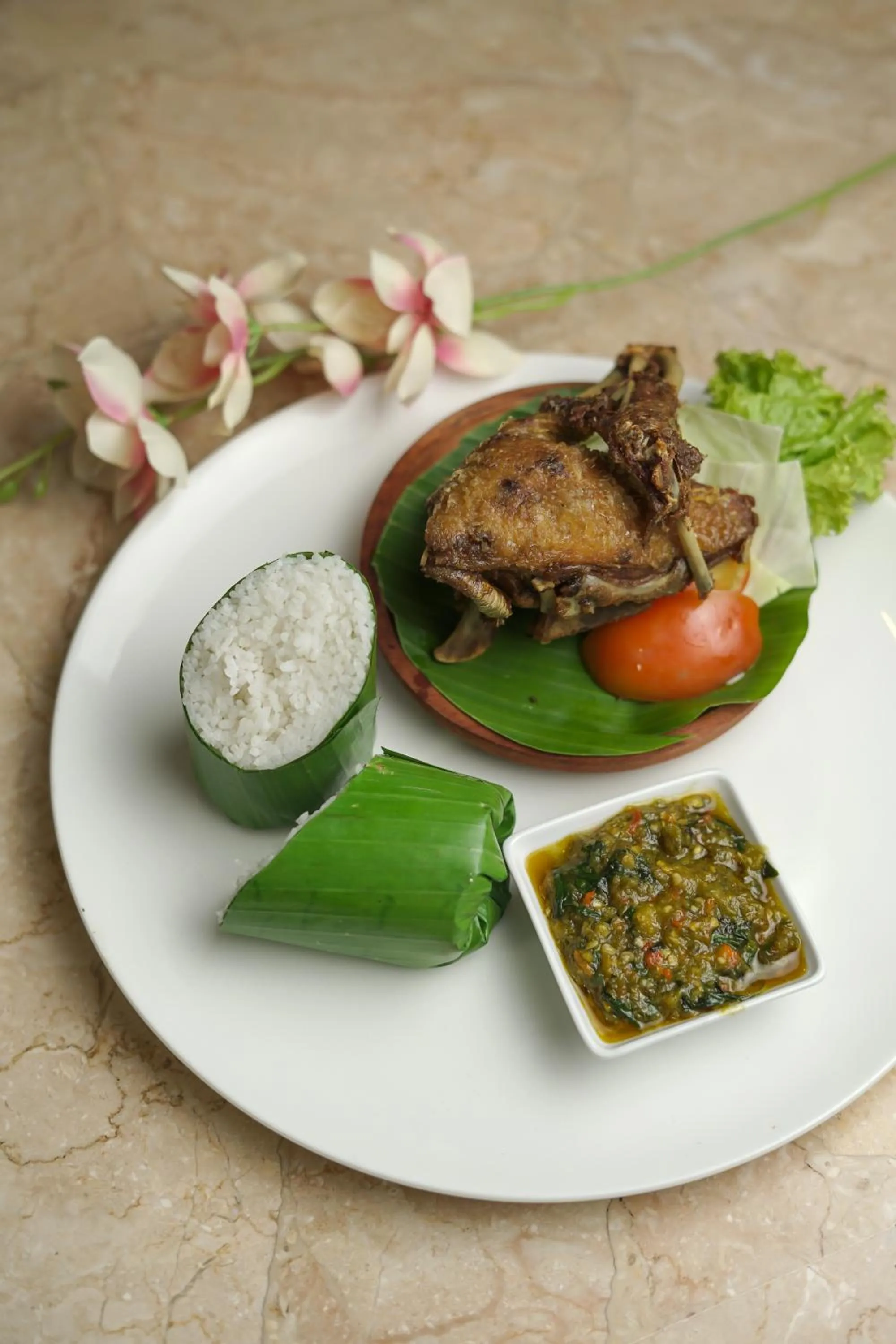 Food in Royal Regantris Cendana