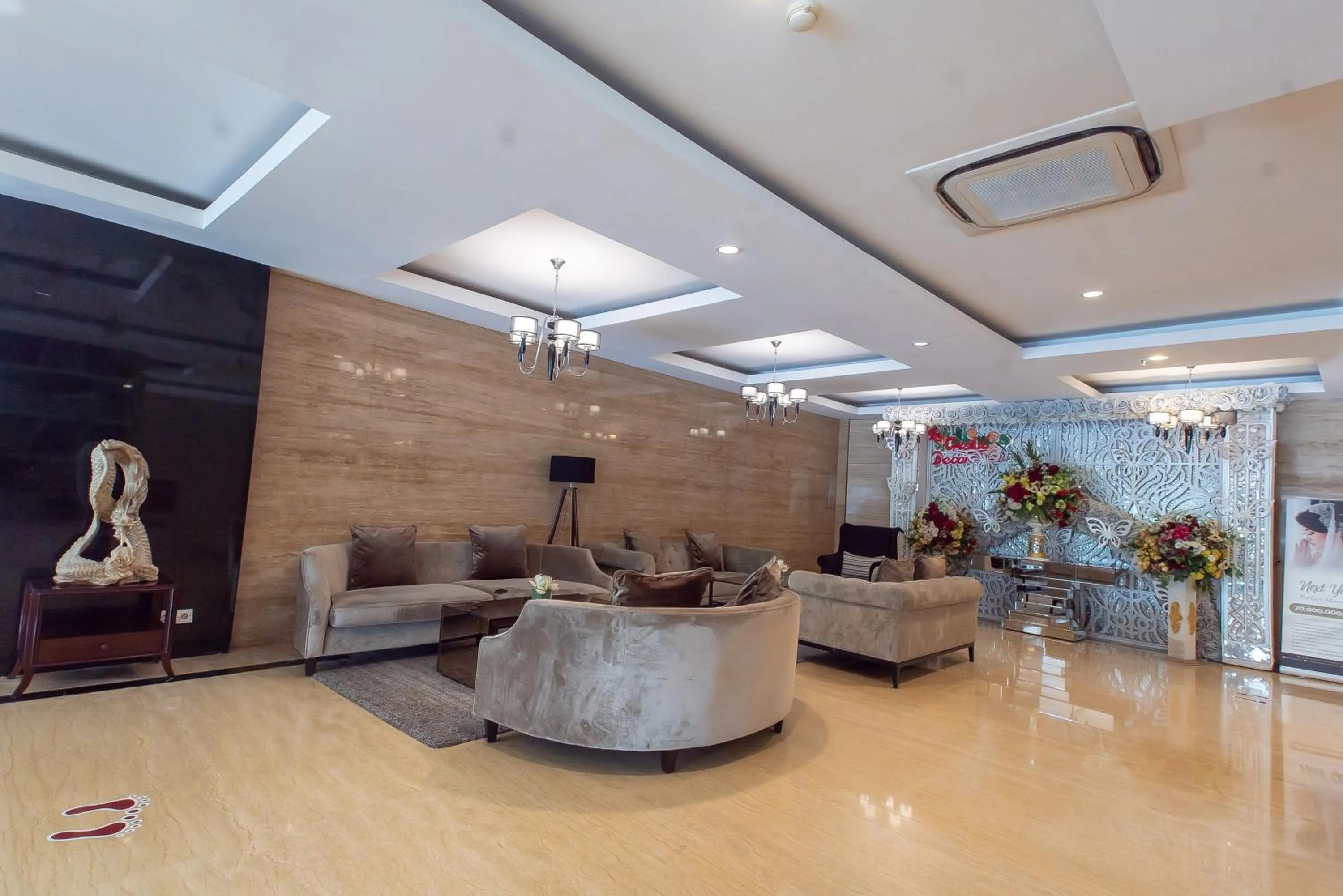 Lobby or reception in Royal Regantris Cendana