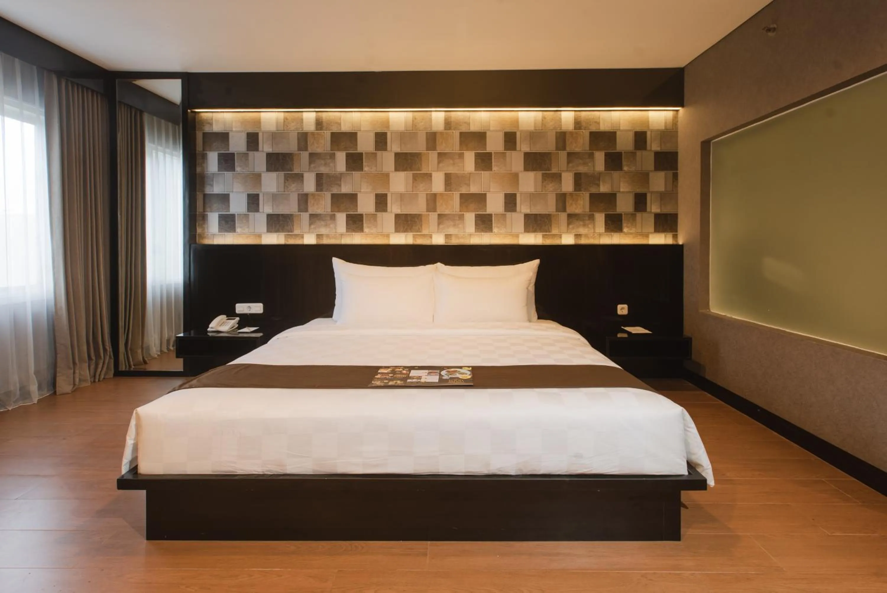 Bedroom, Bed in Royal Regantris Cendana