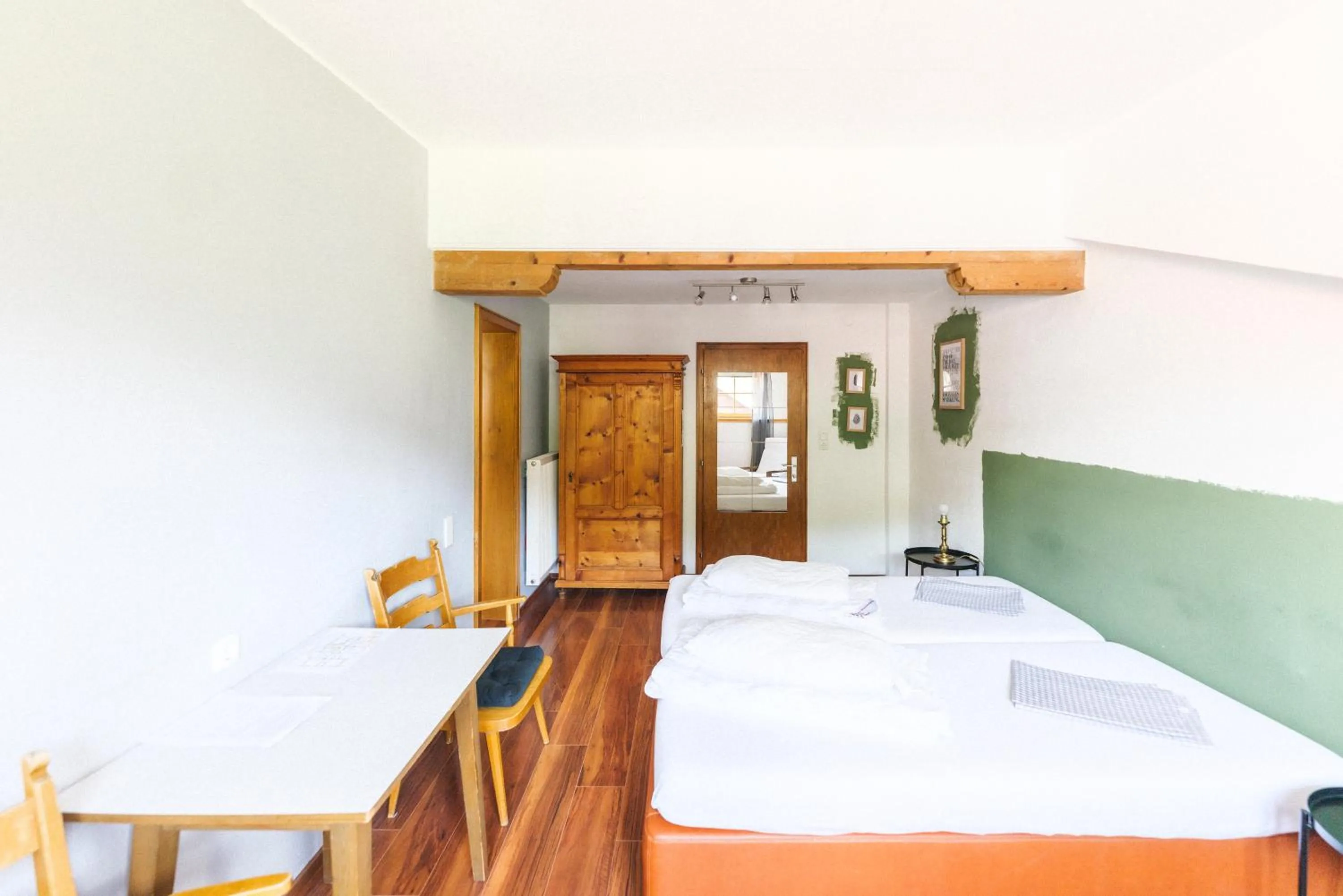 Photo of the whole room, Bed in Mellow Mountain Hostel