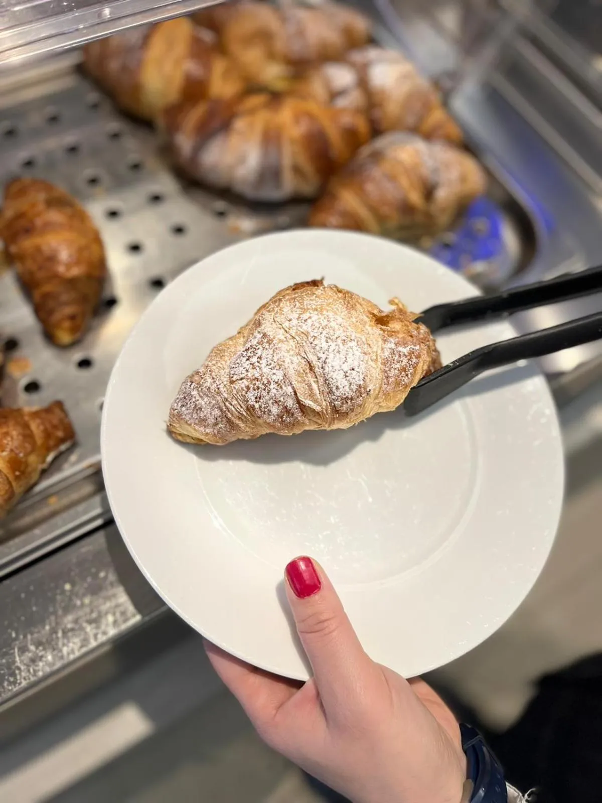 Breakfast in Hotel President
