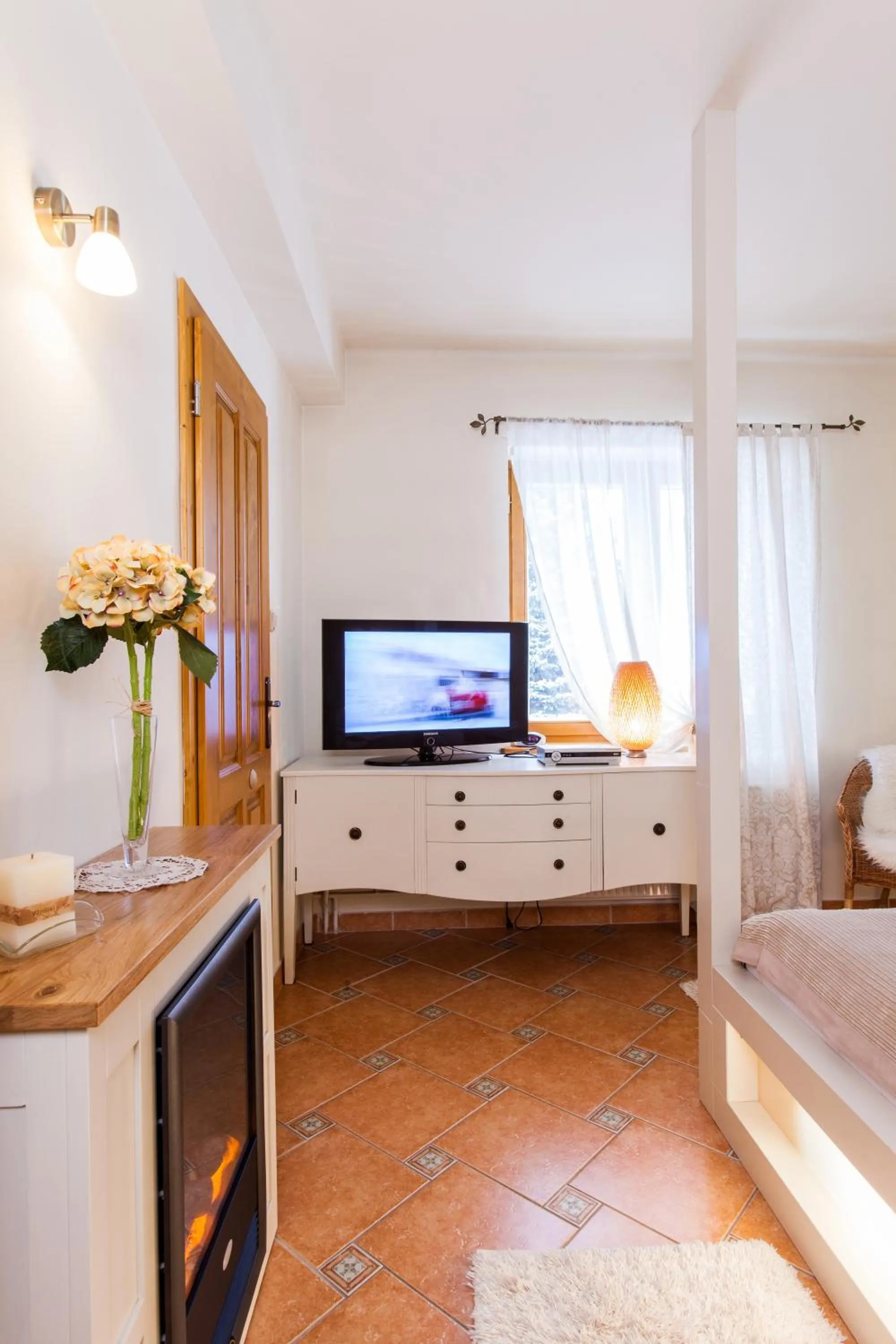 Bed in Villa Cynamon Jacuzzi & Sauna