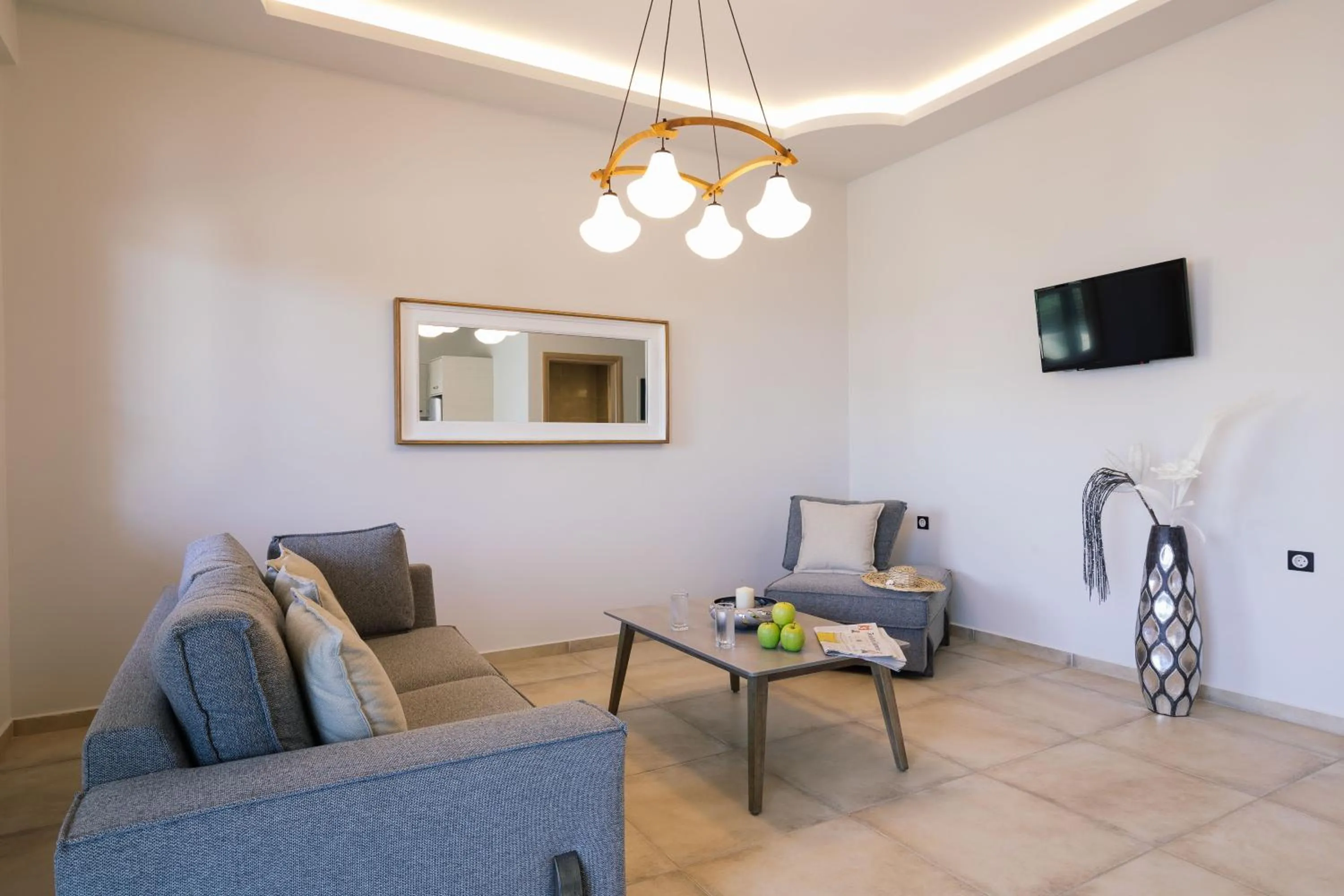 TV and multimedia in Belvedere Luxury Apartments & Spa