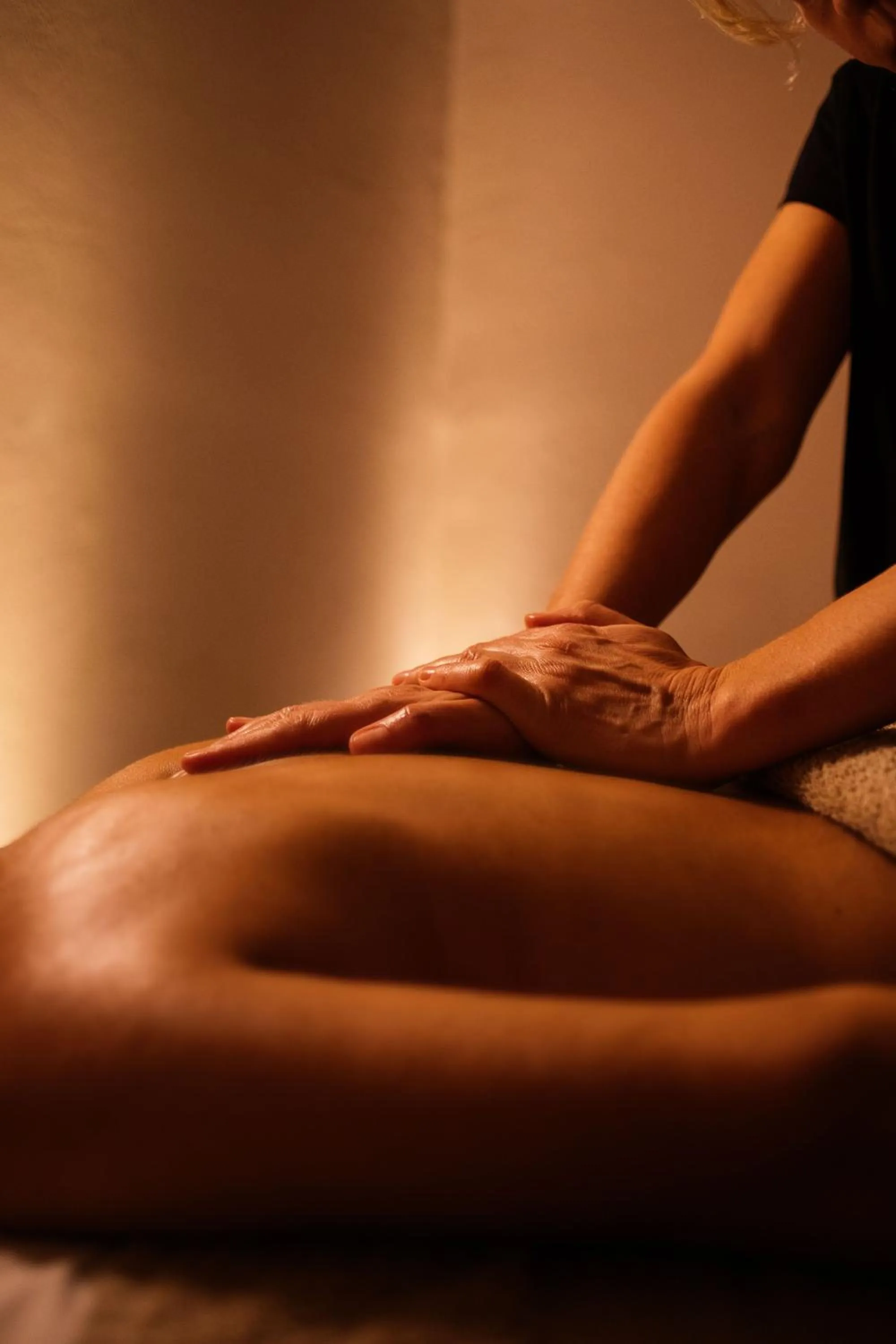 Massage in Belvedere Luxury Apartments & Spa