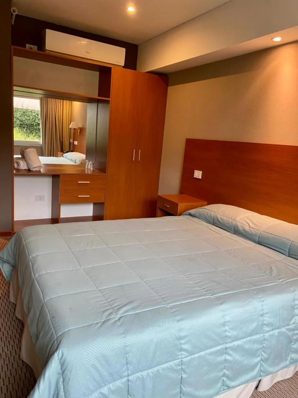 Bed in Howard Johnson San Francisco