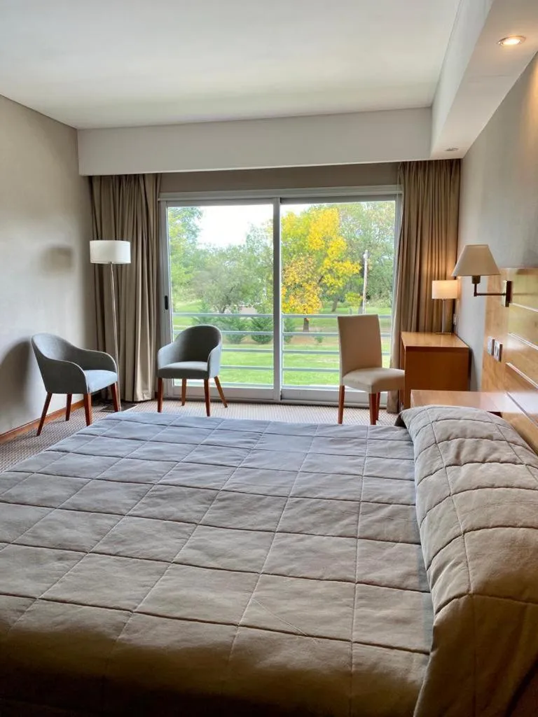 Bed in Howard Johnson San Francisco