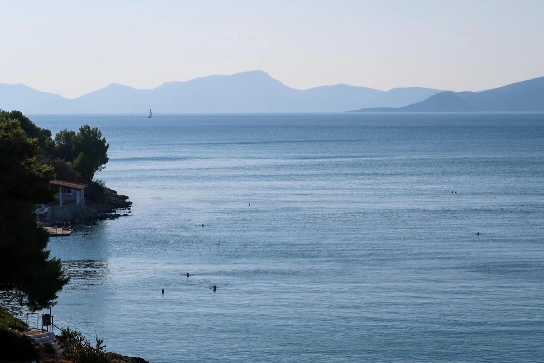 Grand Bleu Apartments & Villas