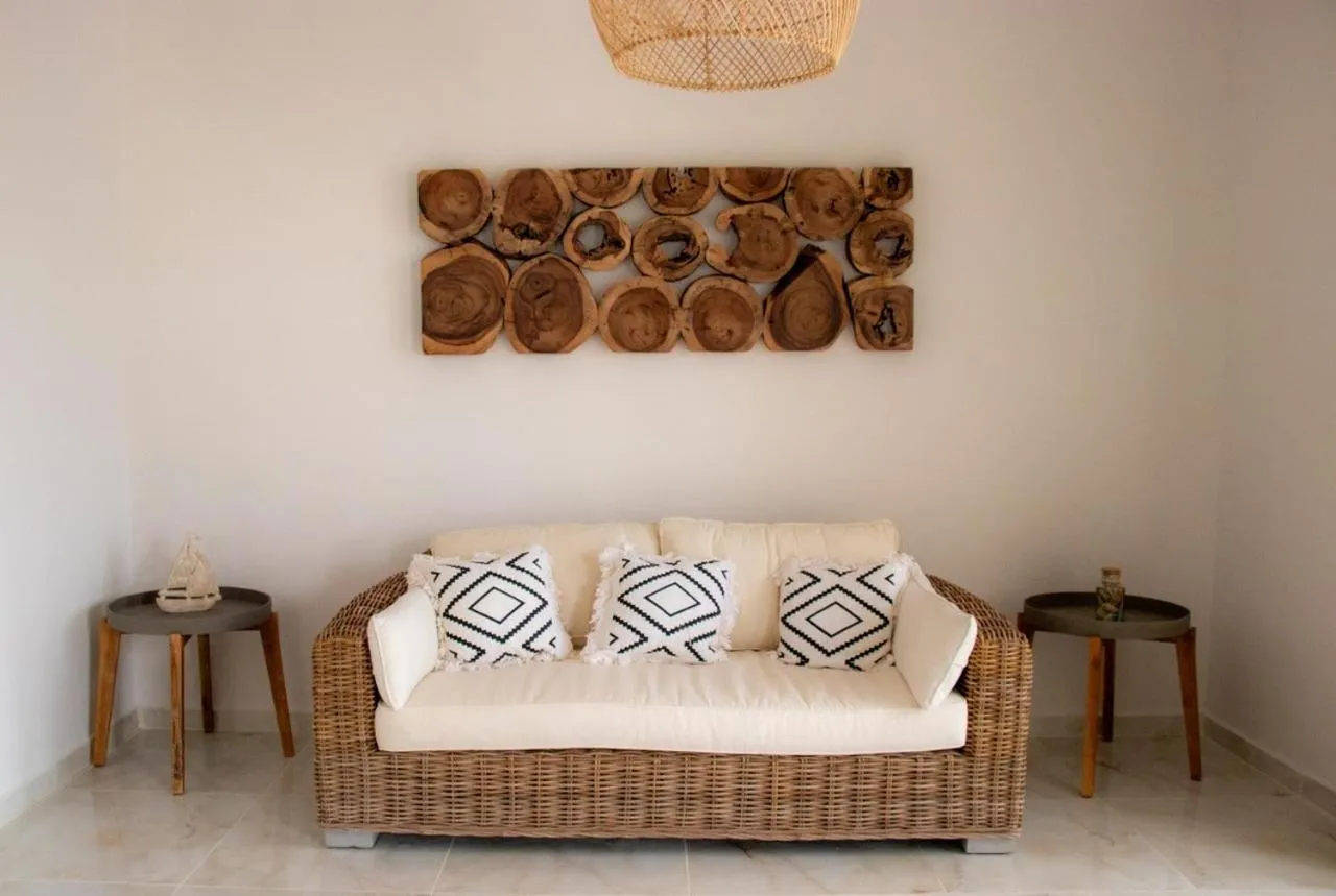 Grand Bleu Apartments & Villas