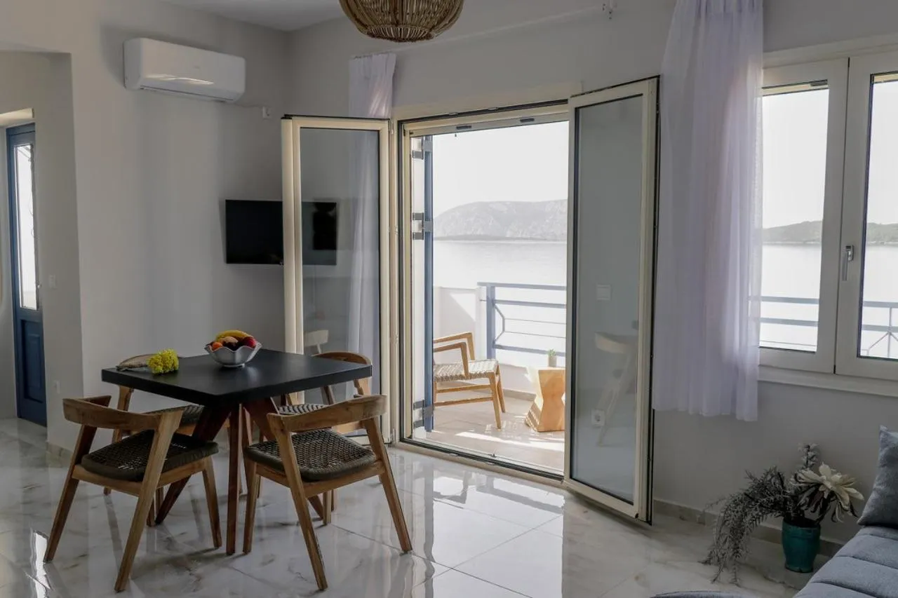 Grand Bleu Apartments & Villas