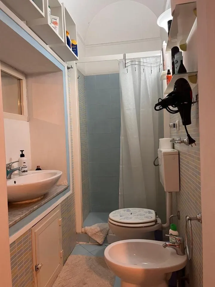 Bathroom in Nuovo Cortile Palermo Bed and Breakfast