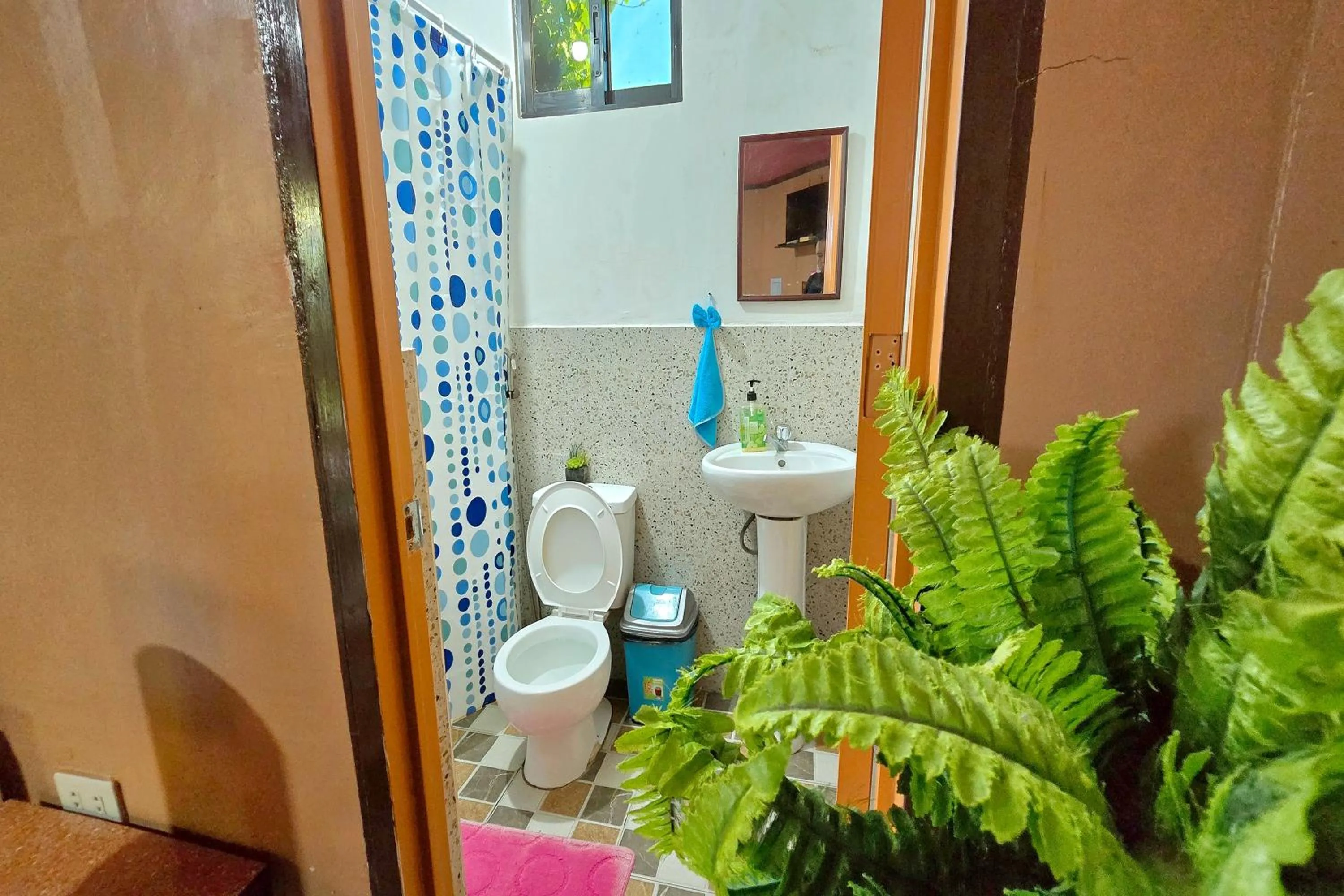 Bathroom in ADRIANA's PLACE TROPICAL GUESTHOUSE