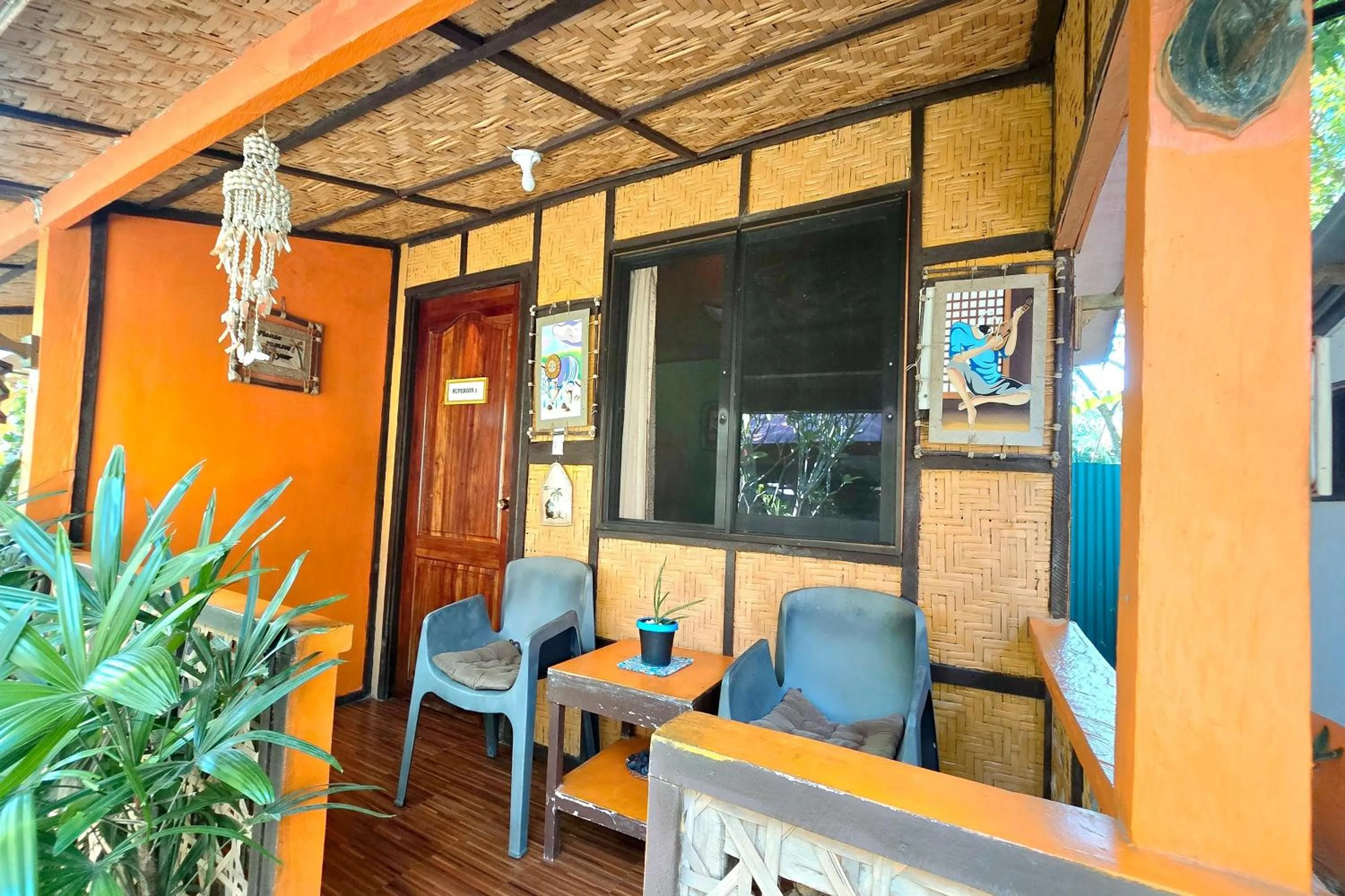 Seating area in ADRIANA's PLACE TROPICAL GUESTHOUSE