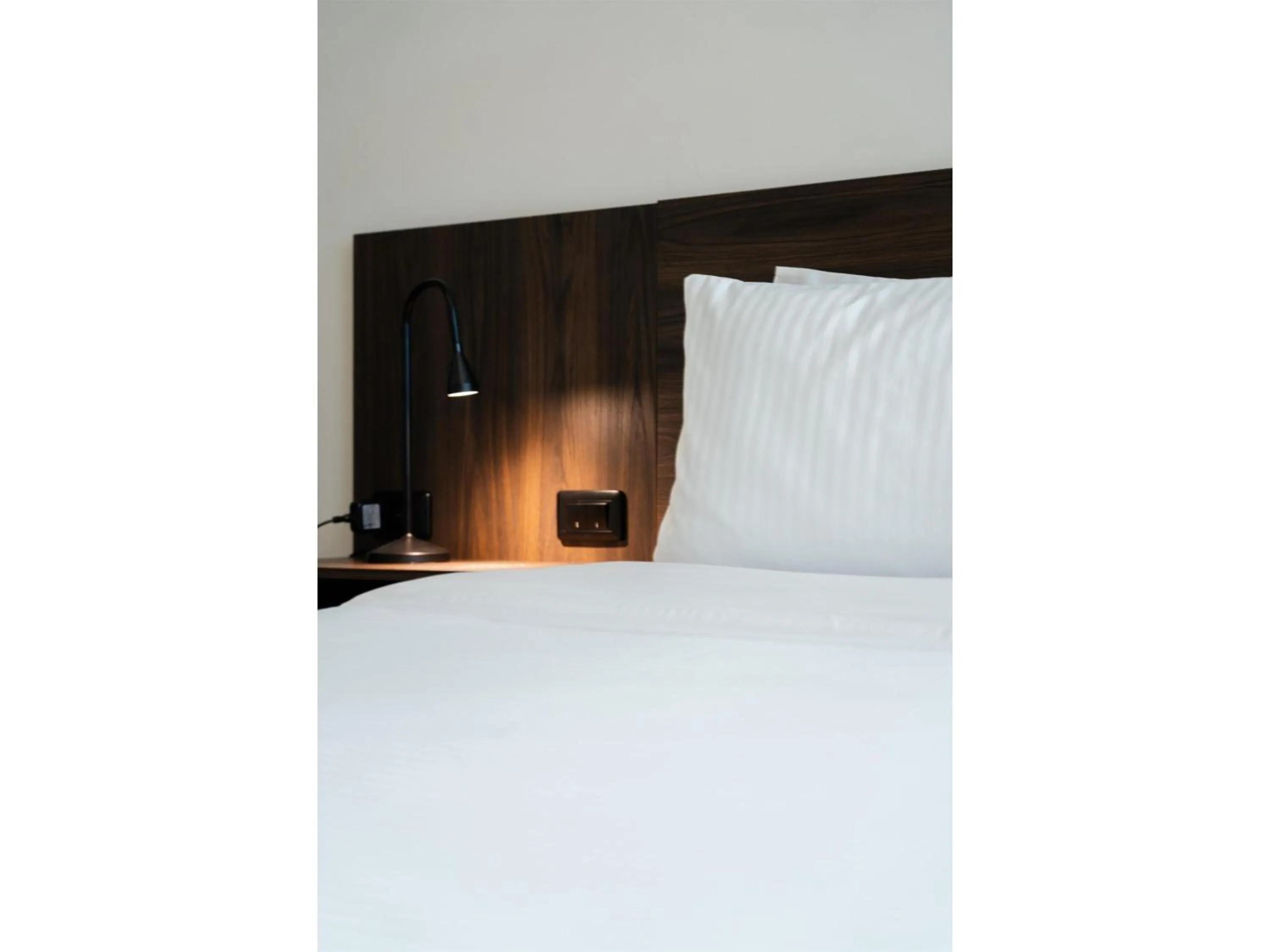 Bedroom, Bed in Best Western Plus Hotel San Diego