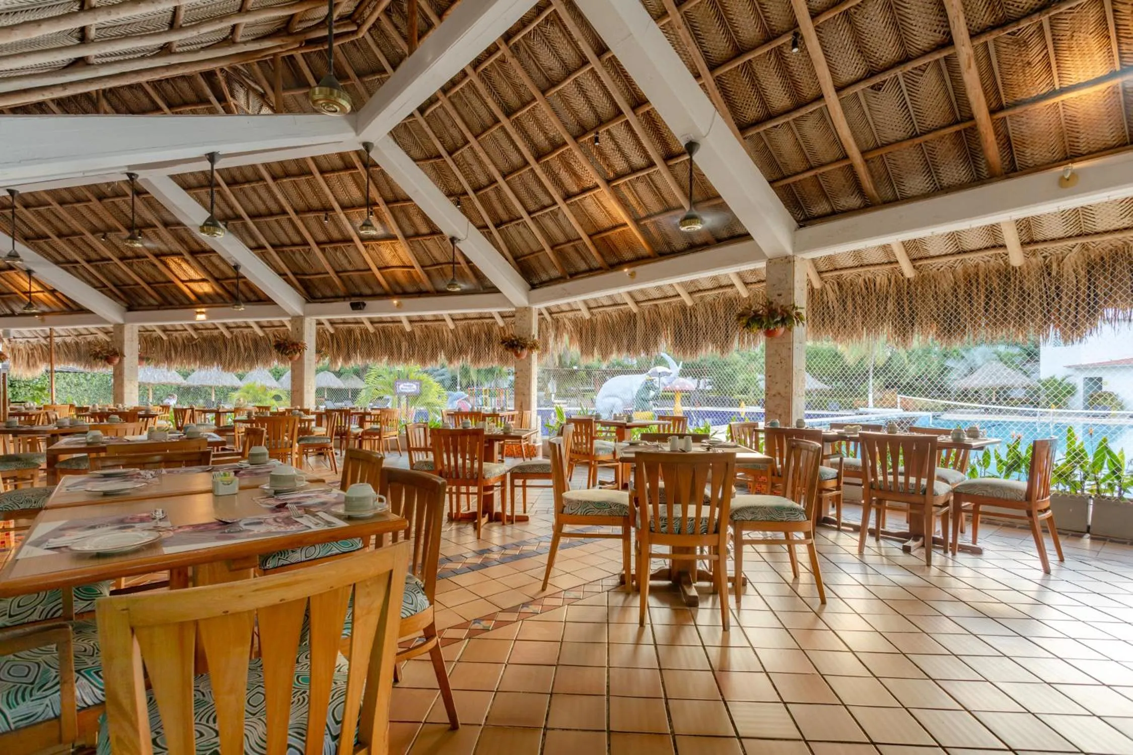 Restaurant/places to eat in GHL Relax Hotel Costa Azul