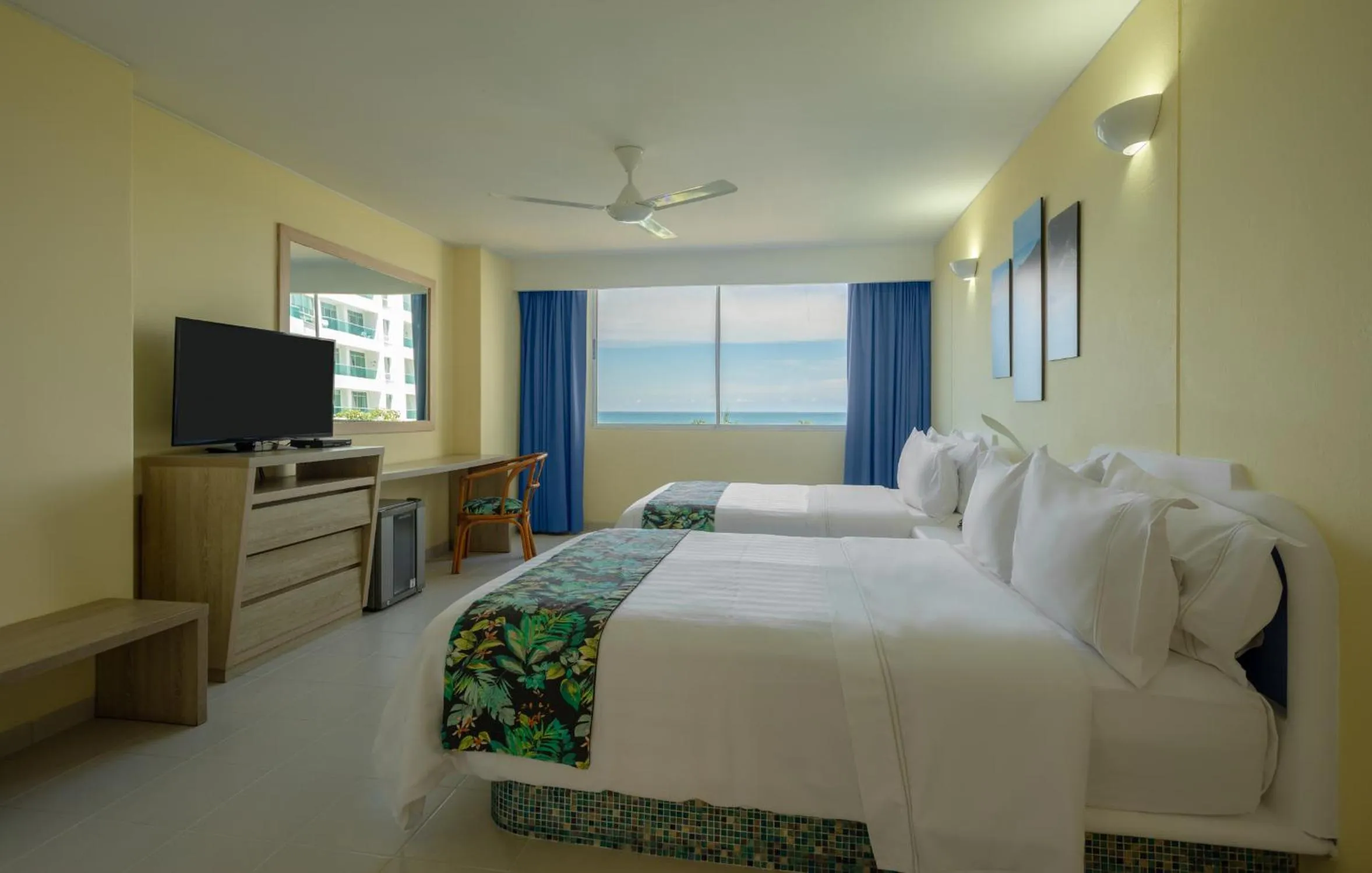 Bed in GHL Relax Hotel Costa Azul