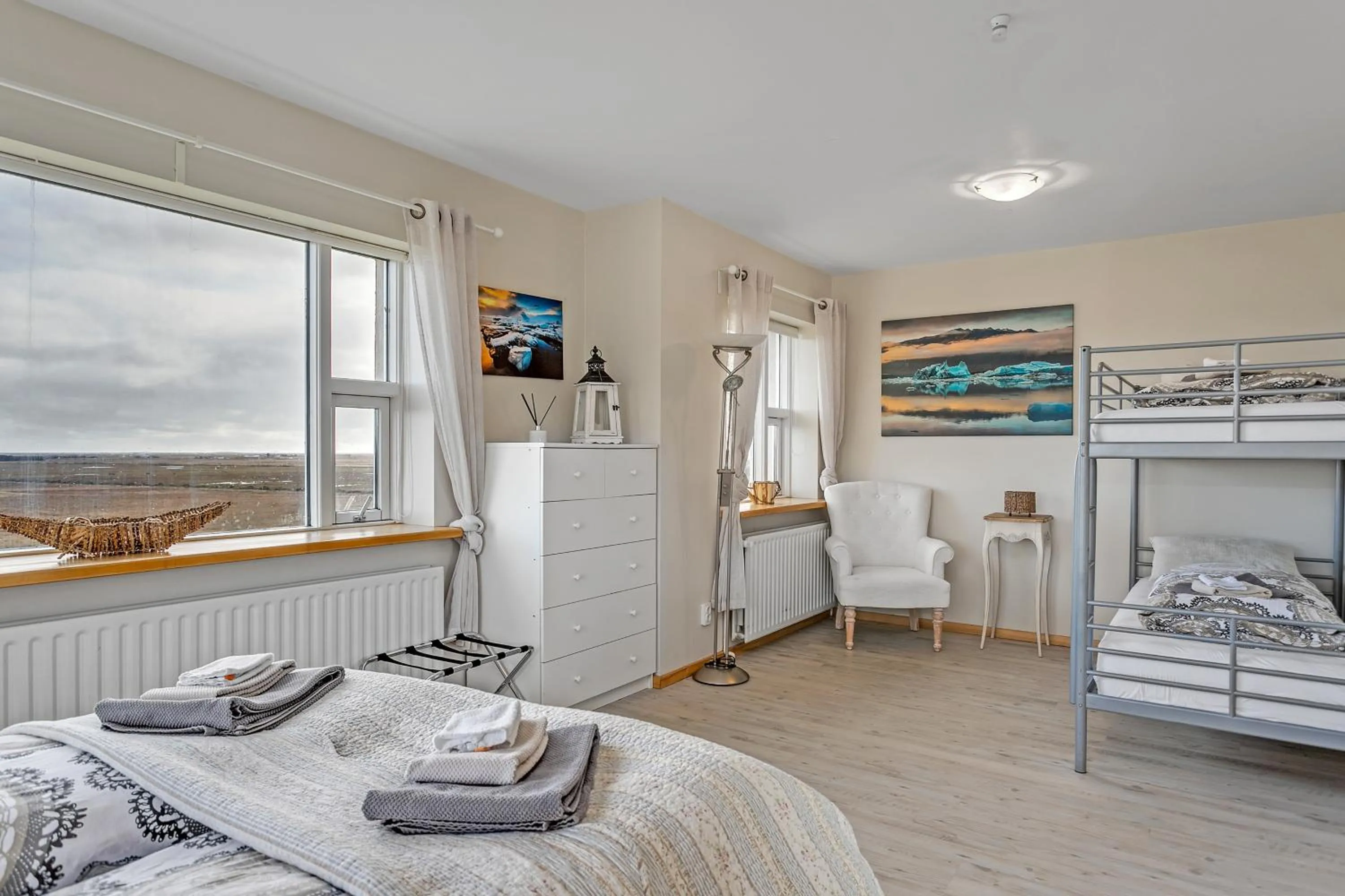 Photo of the whole room, Bed in Guesthouse Vatnsholt