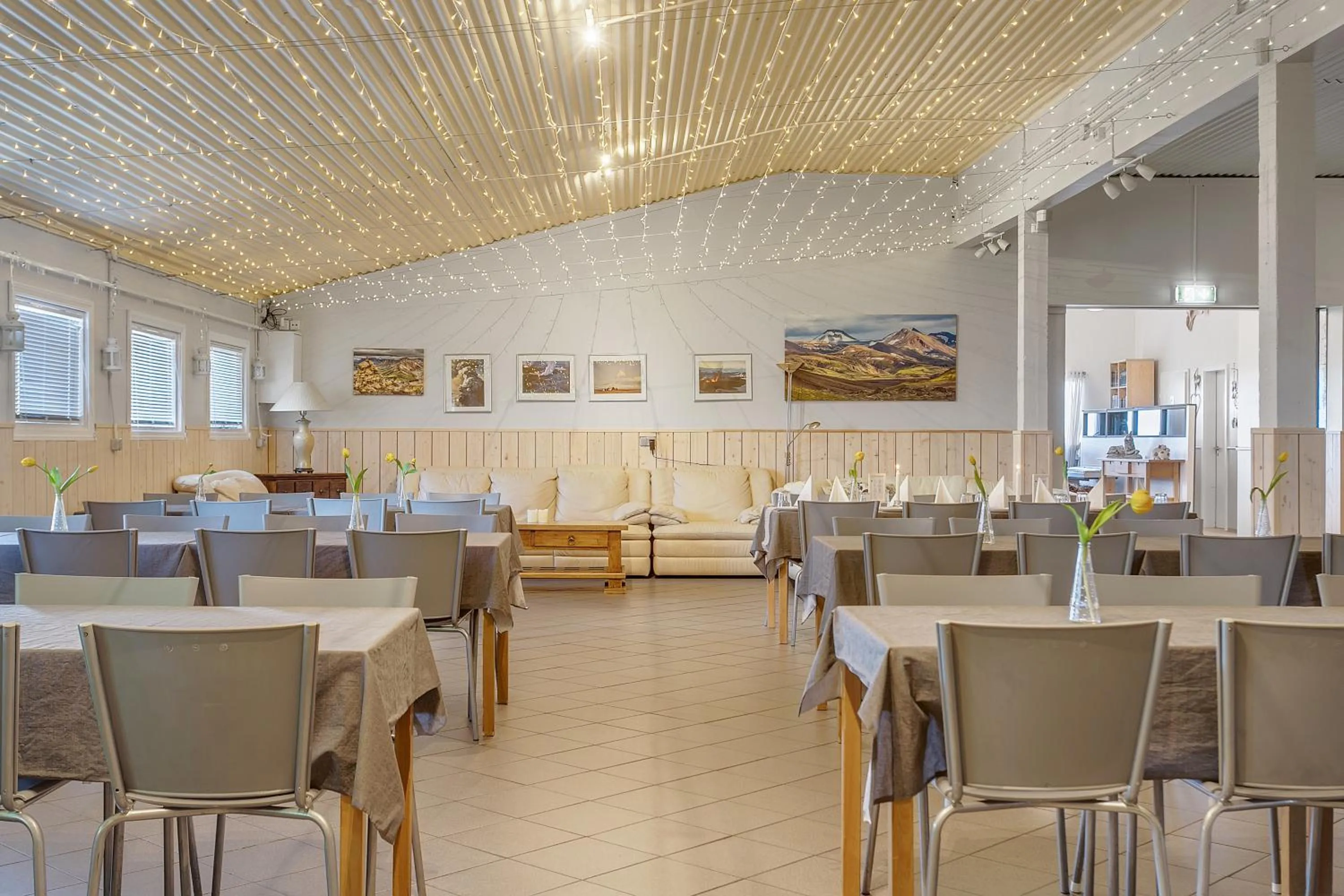 Restaurant/places to eat in Guesthouse Vatnsholt