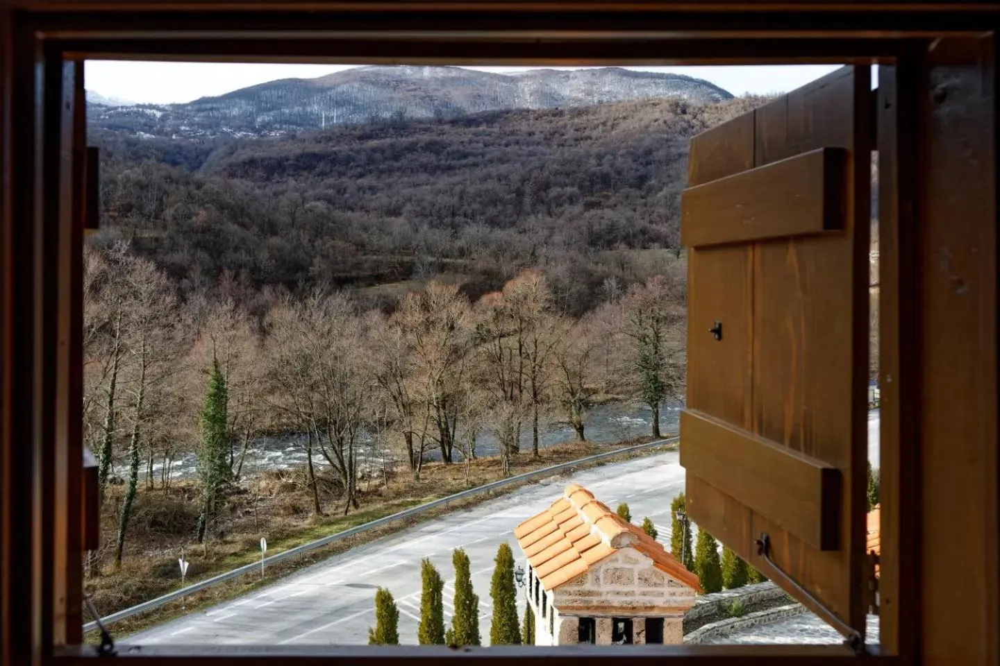 Mountain view in The House of the Miyaks