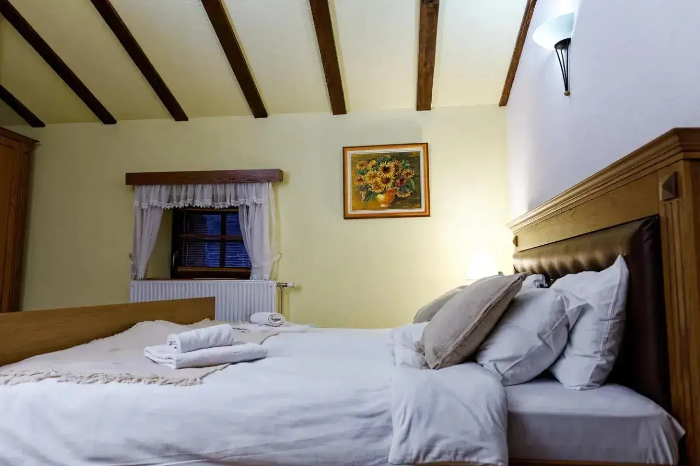 Double Room with Mountain View in The House of the Miyaks Double Room with Mountain View in The House of the Miyaks