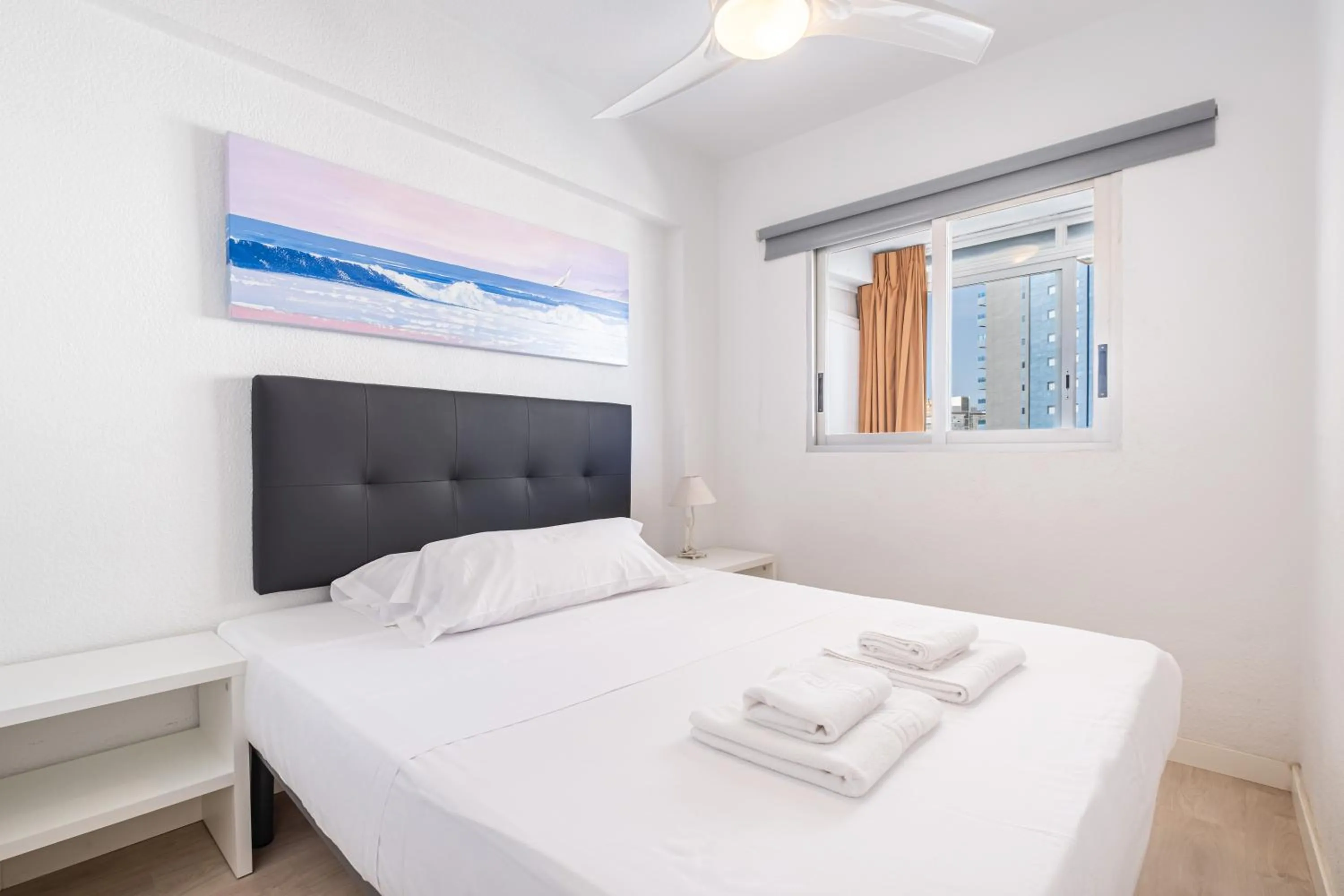 Bed in Donna II 7-32 Apartment Levante Beach-Old Town