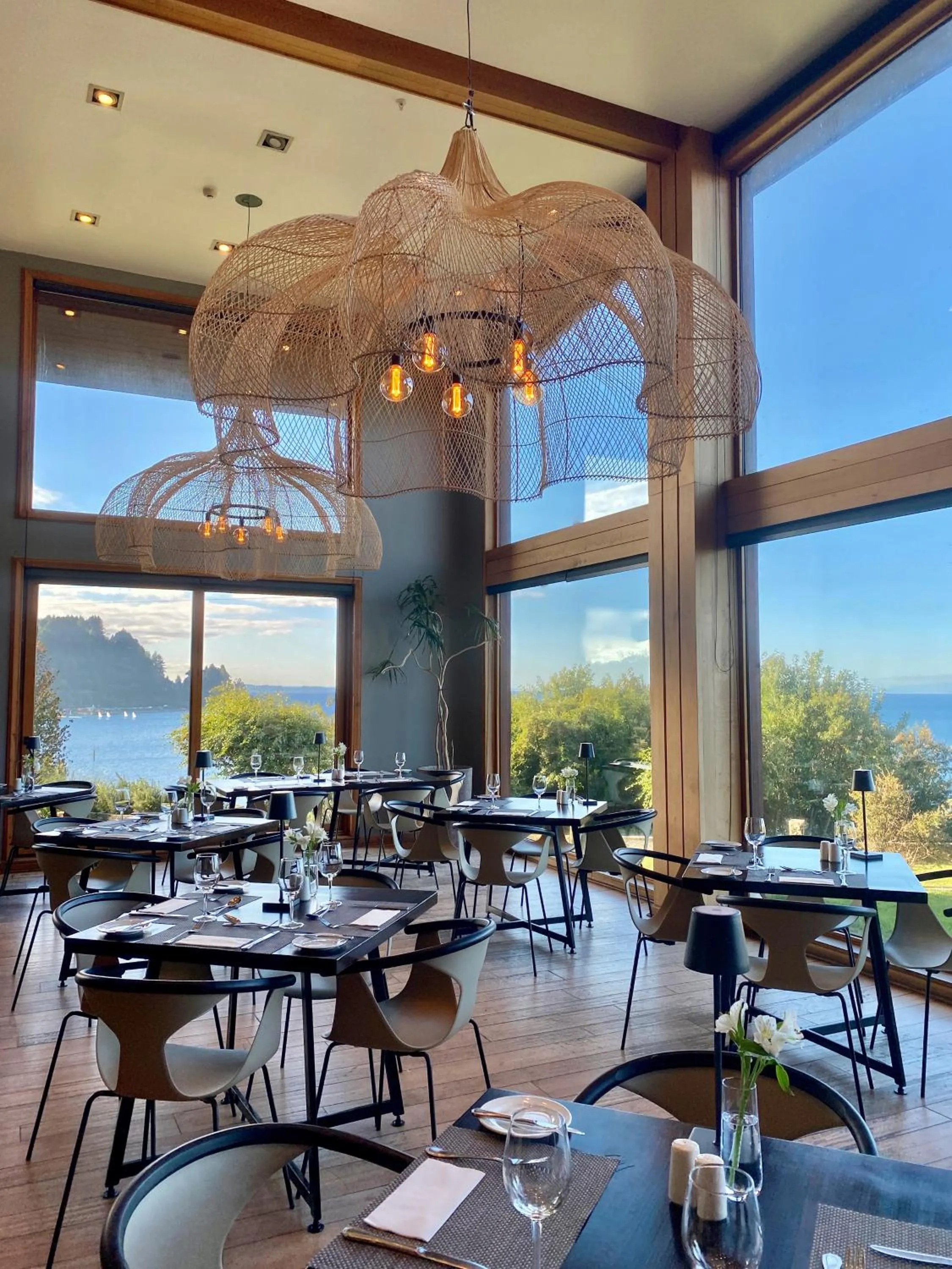 Restaurant/places to eat in Wyndham Puerto Varas Pettra