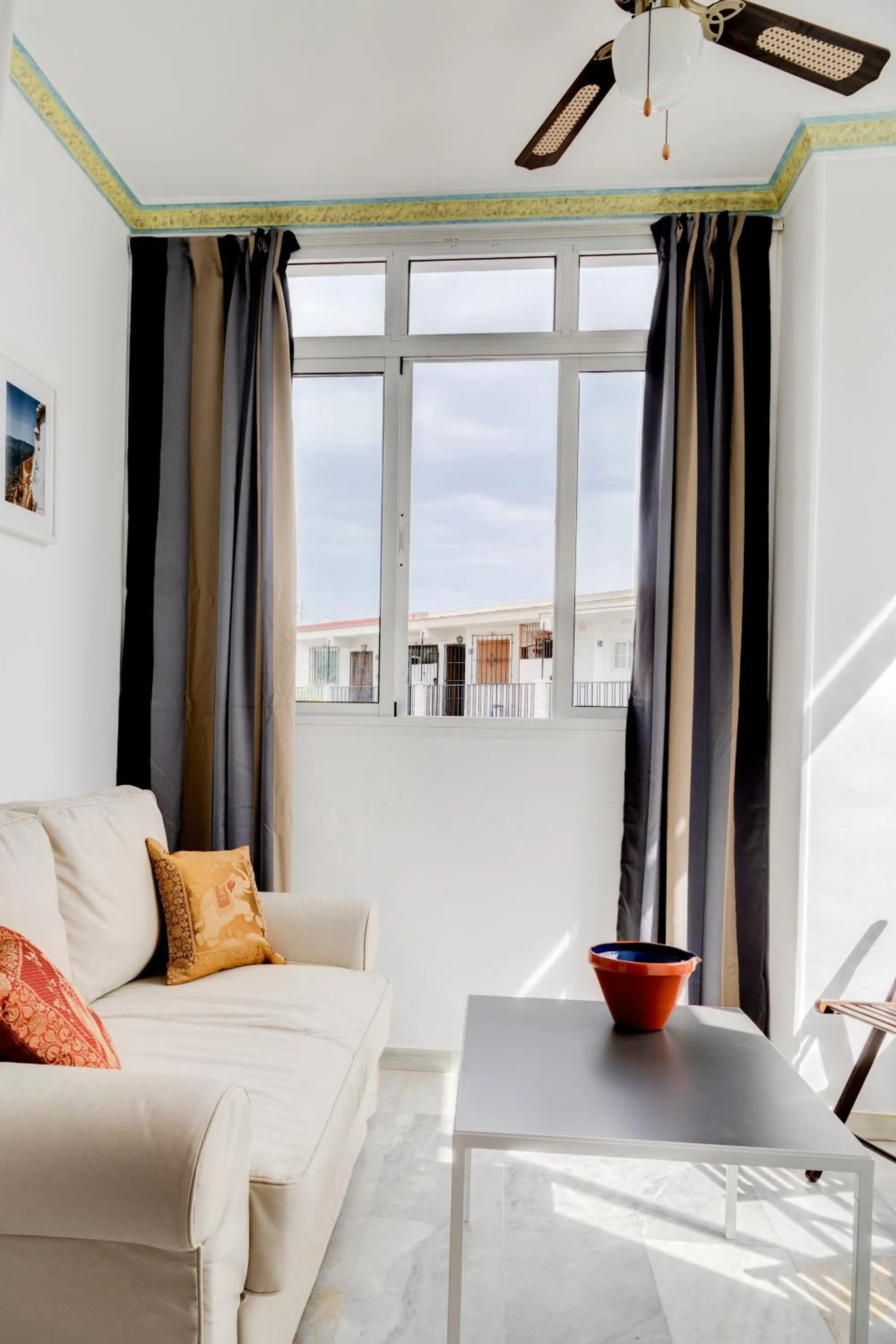 Living room in Hostal Alegre