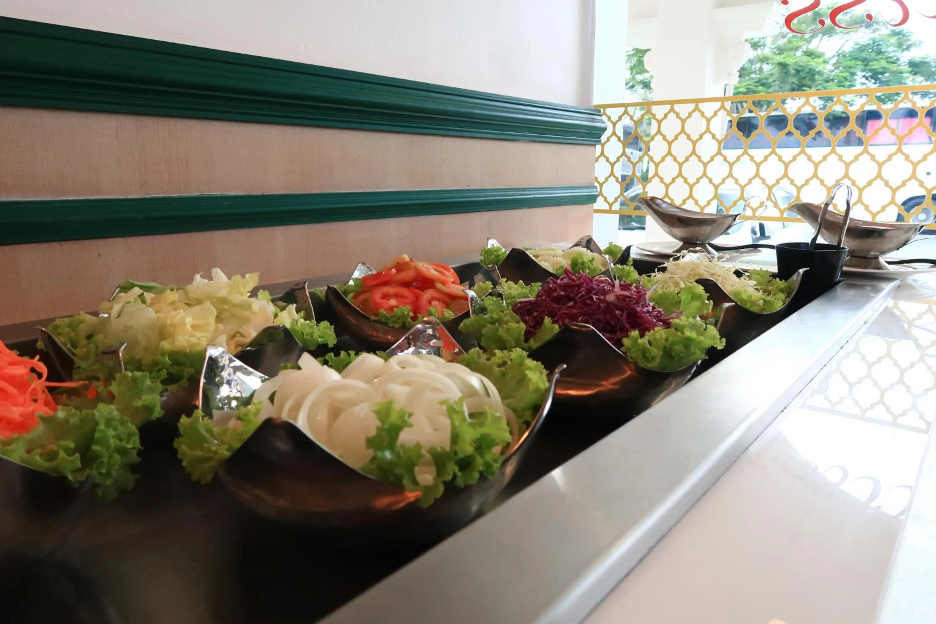 Restaurant/places to eat in Supicha Pool Access Hotel - SHA Plus