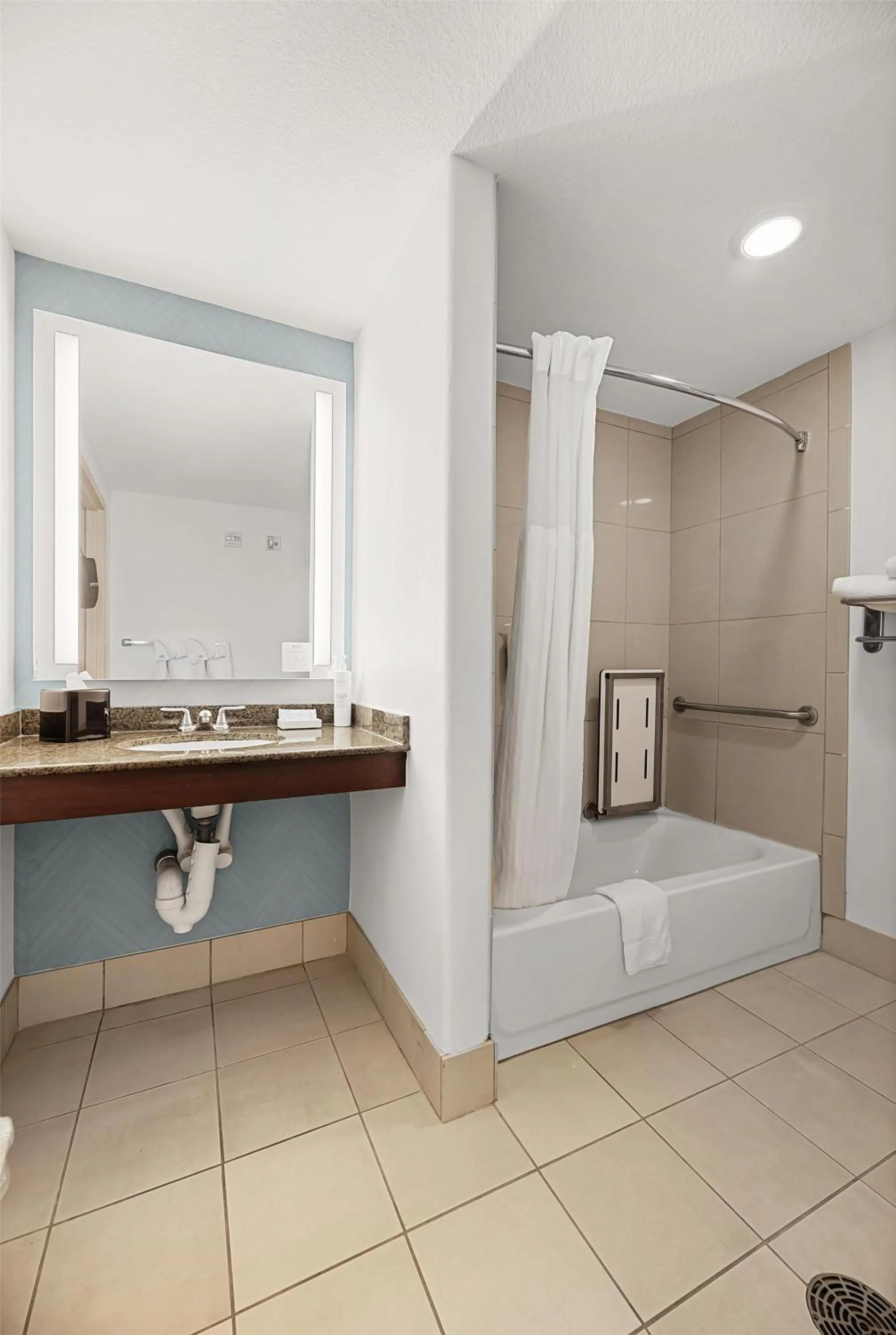 Bathroom in Hilton Garden Inn New Braunfels