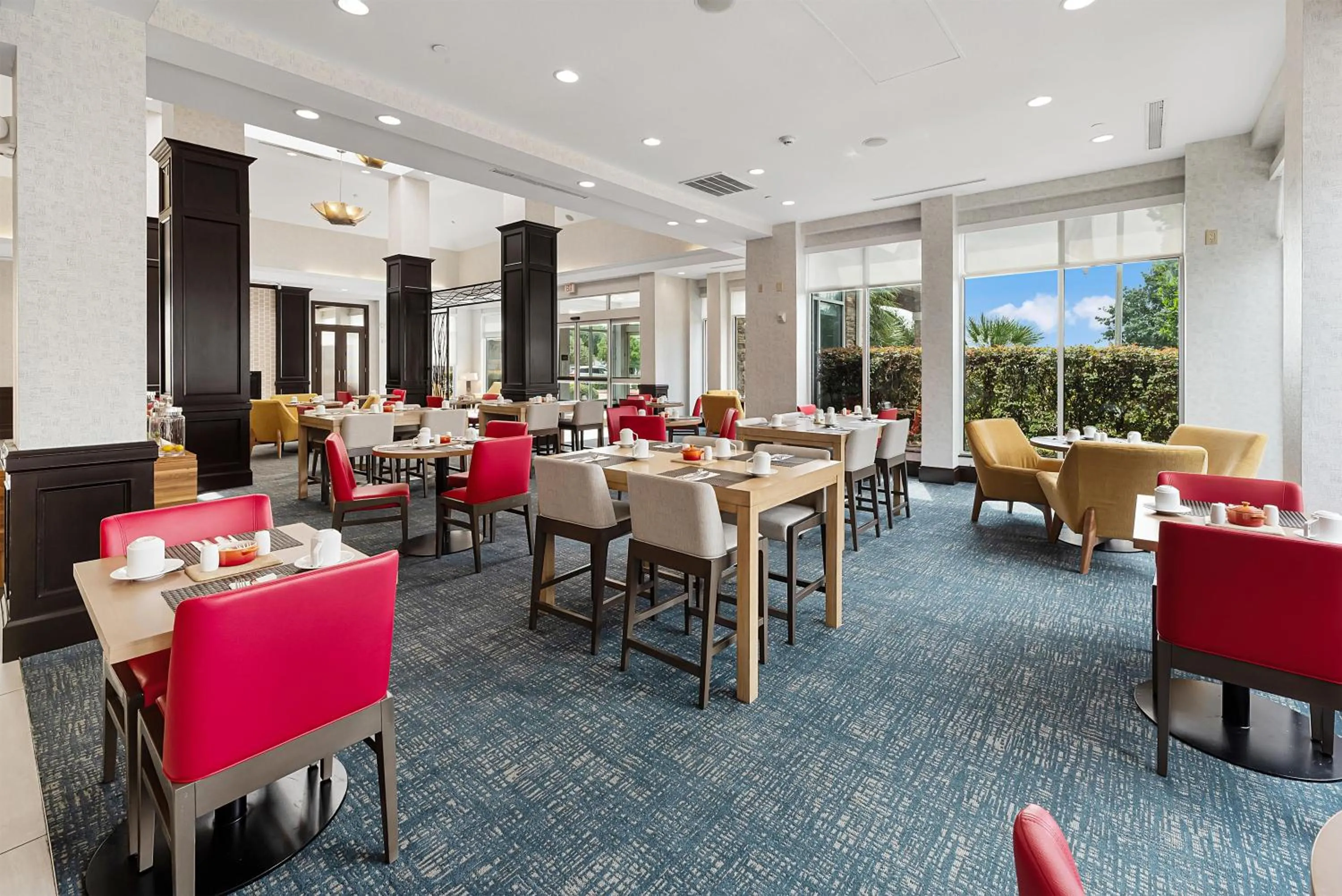 Restaurant/places to eat in Hilton Garden Inn New Braunfels
