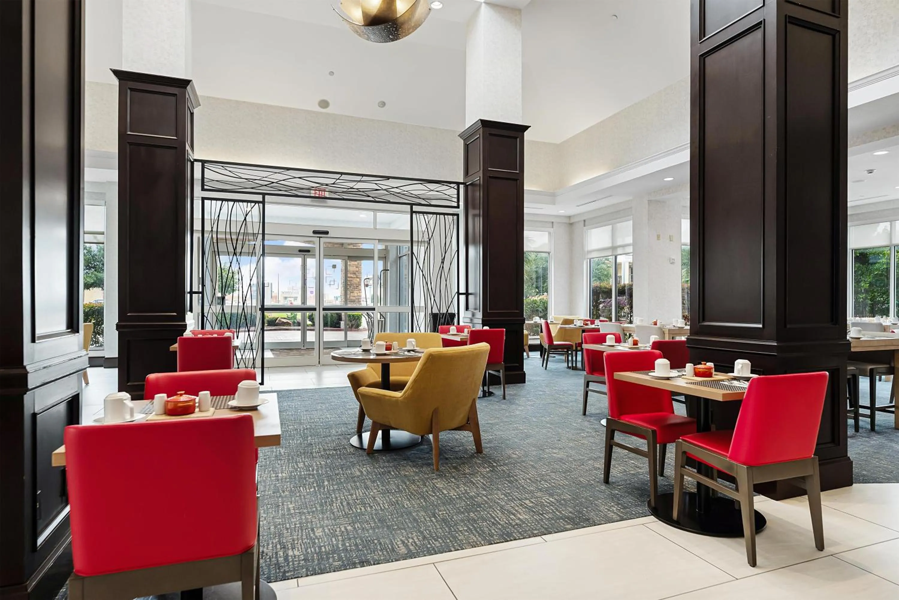 Restaurant/places to eat in Hilton Garden Inn New Braunfels