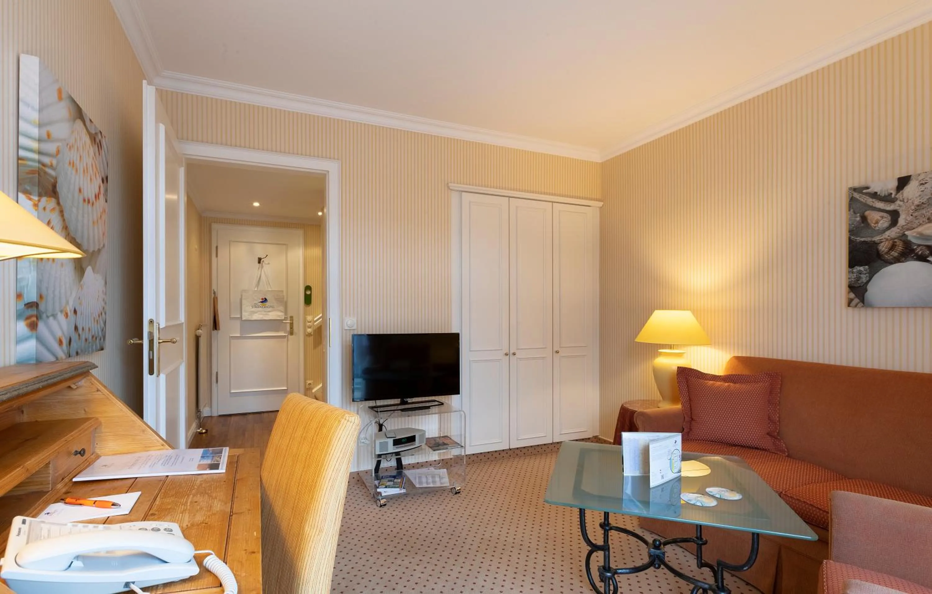 TV and multimedia in Strandhotel Sylt Westerland