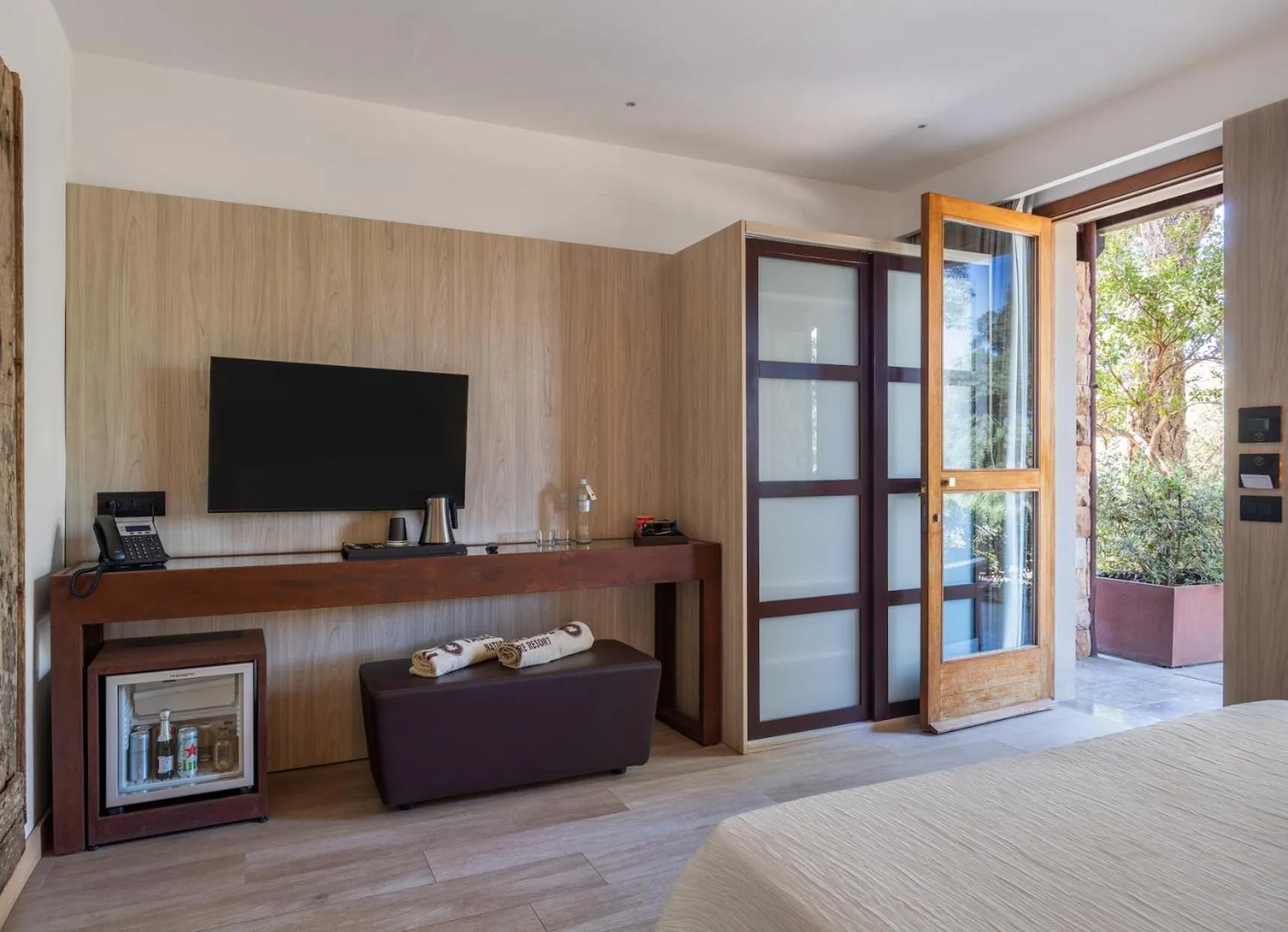 TV and multimedia, Bed in Vallegrande Nature Resort by Geocharme