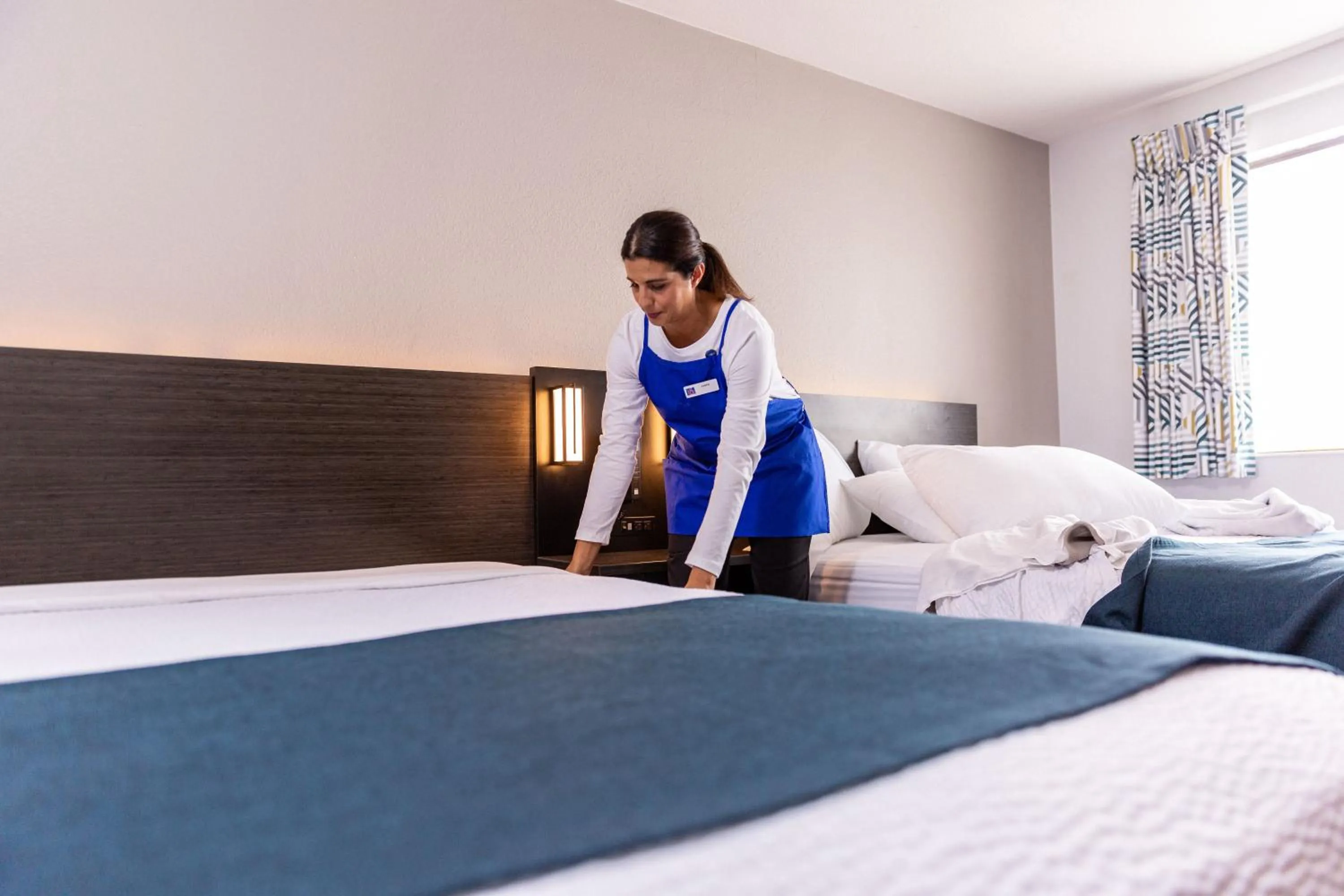 Activities, Bed in Motel 6-New Stanton, PA