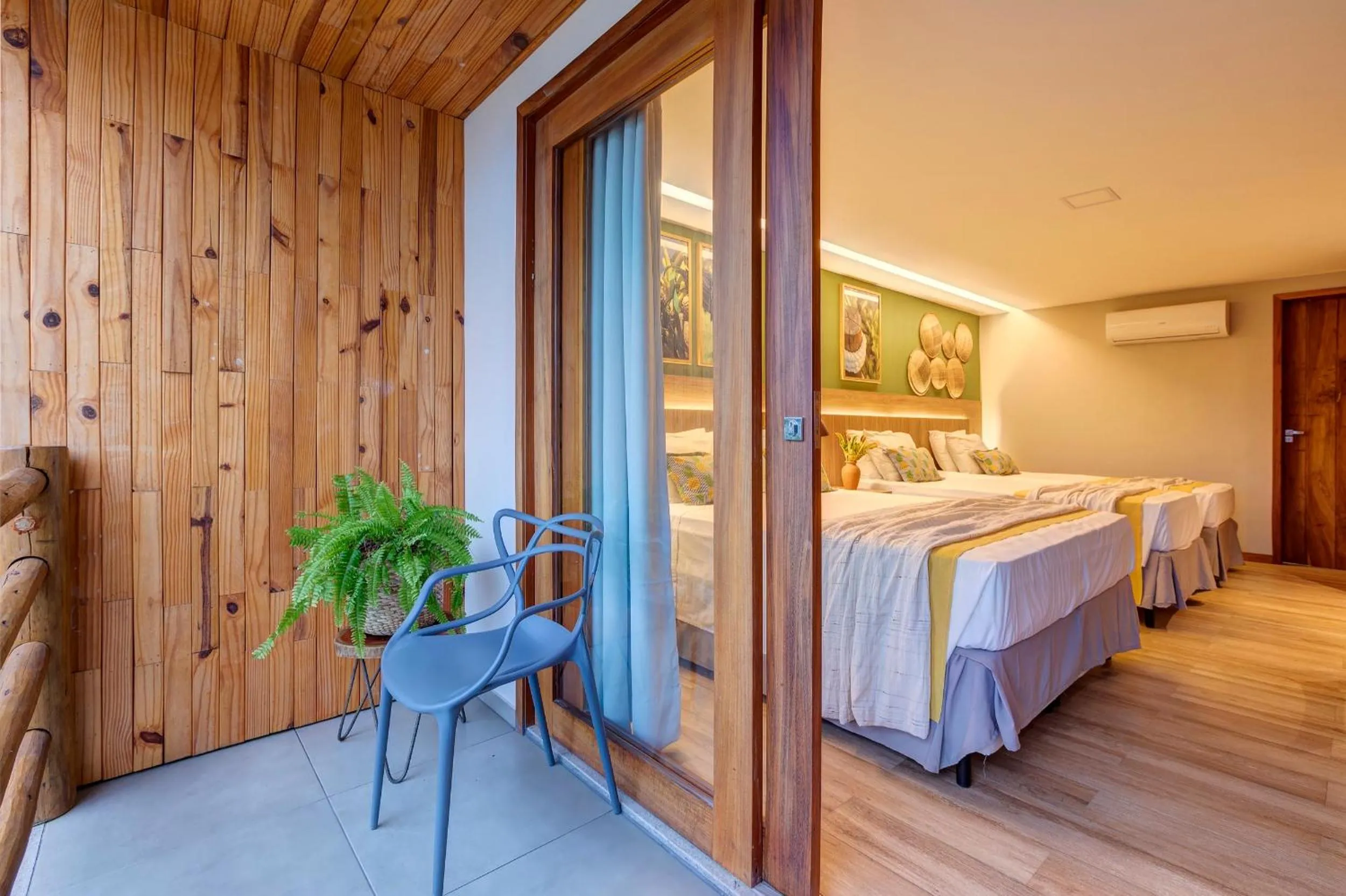 Balcony/Terrace, Bed in Resort Tororomba