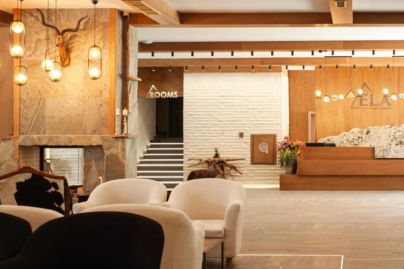 Lobby or reception in Park Hotel Ela