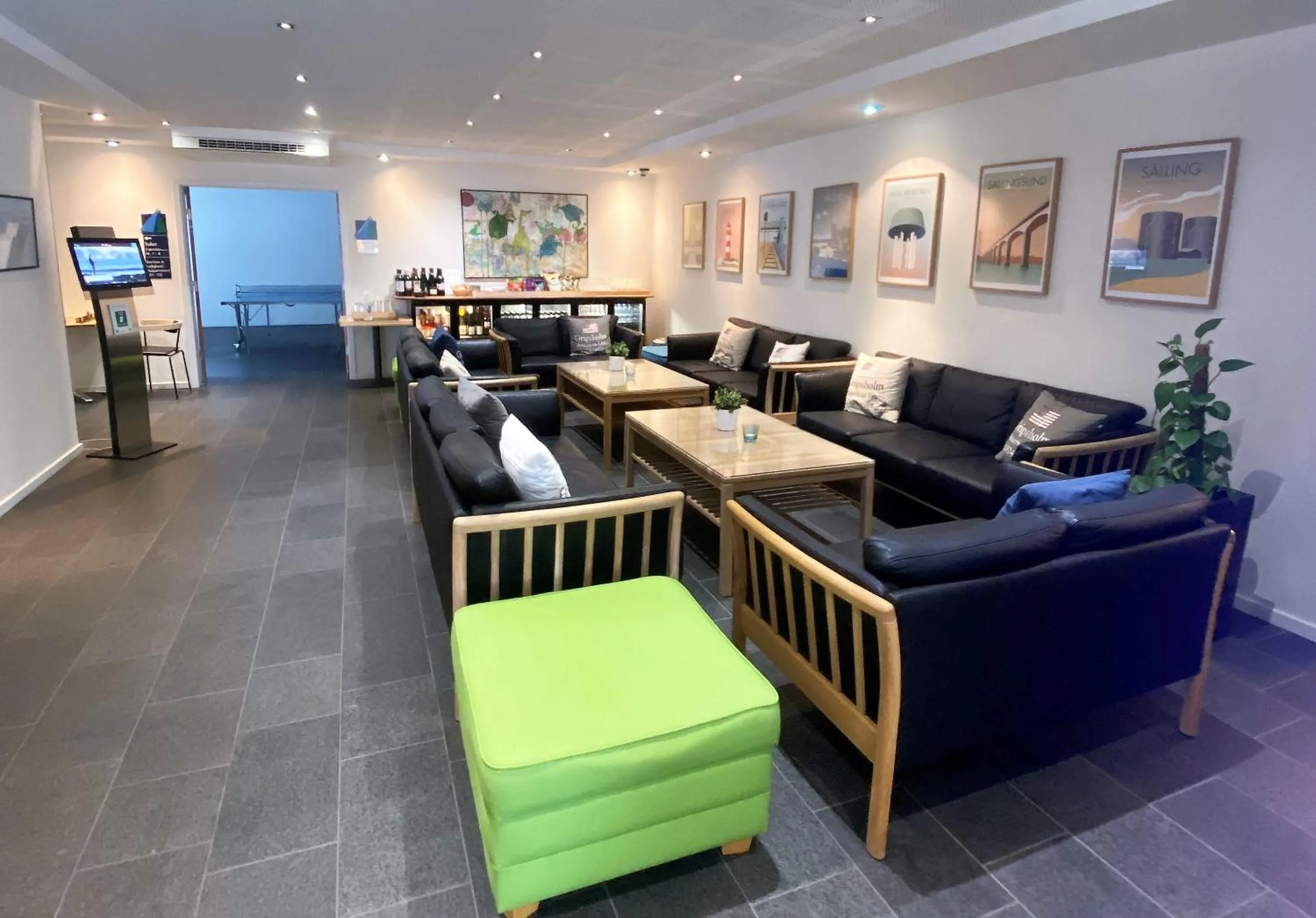 Communal lounge/ TV room in Hotel Strandtangen