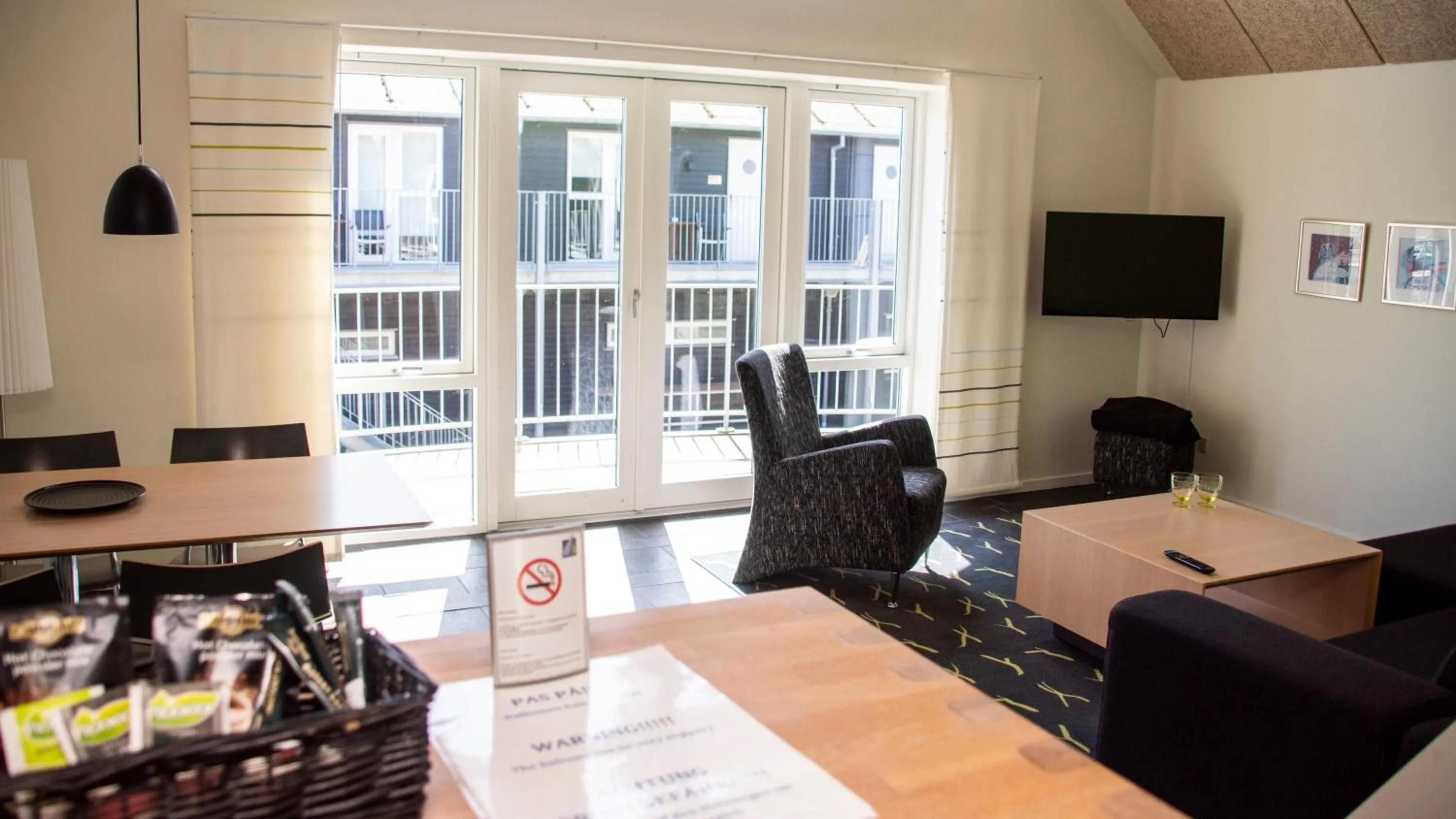 Photo of the whole room in Hotel Strandtangen