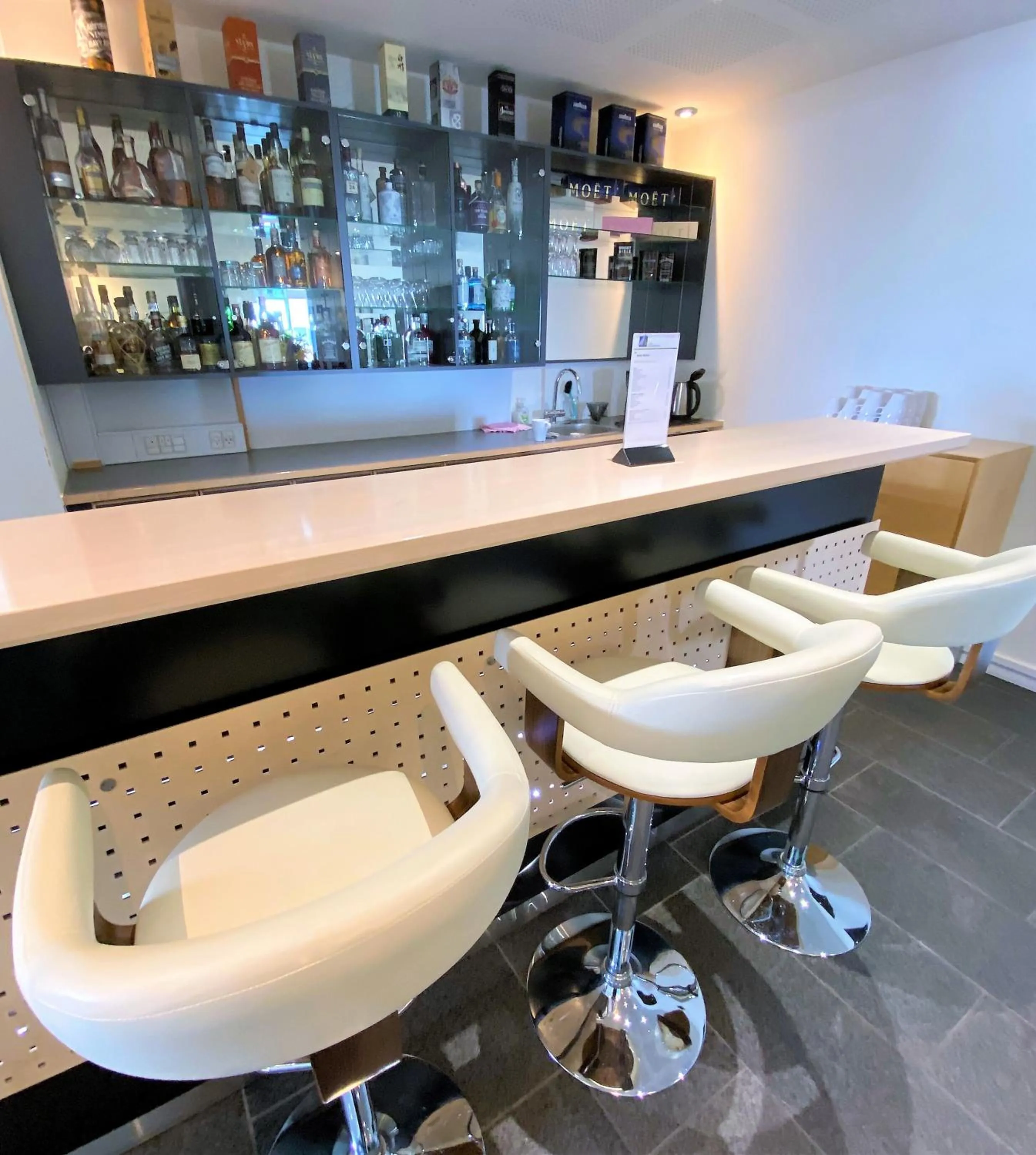 Lounge or bar in Hotel Strandtangen