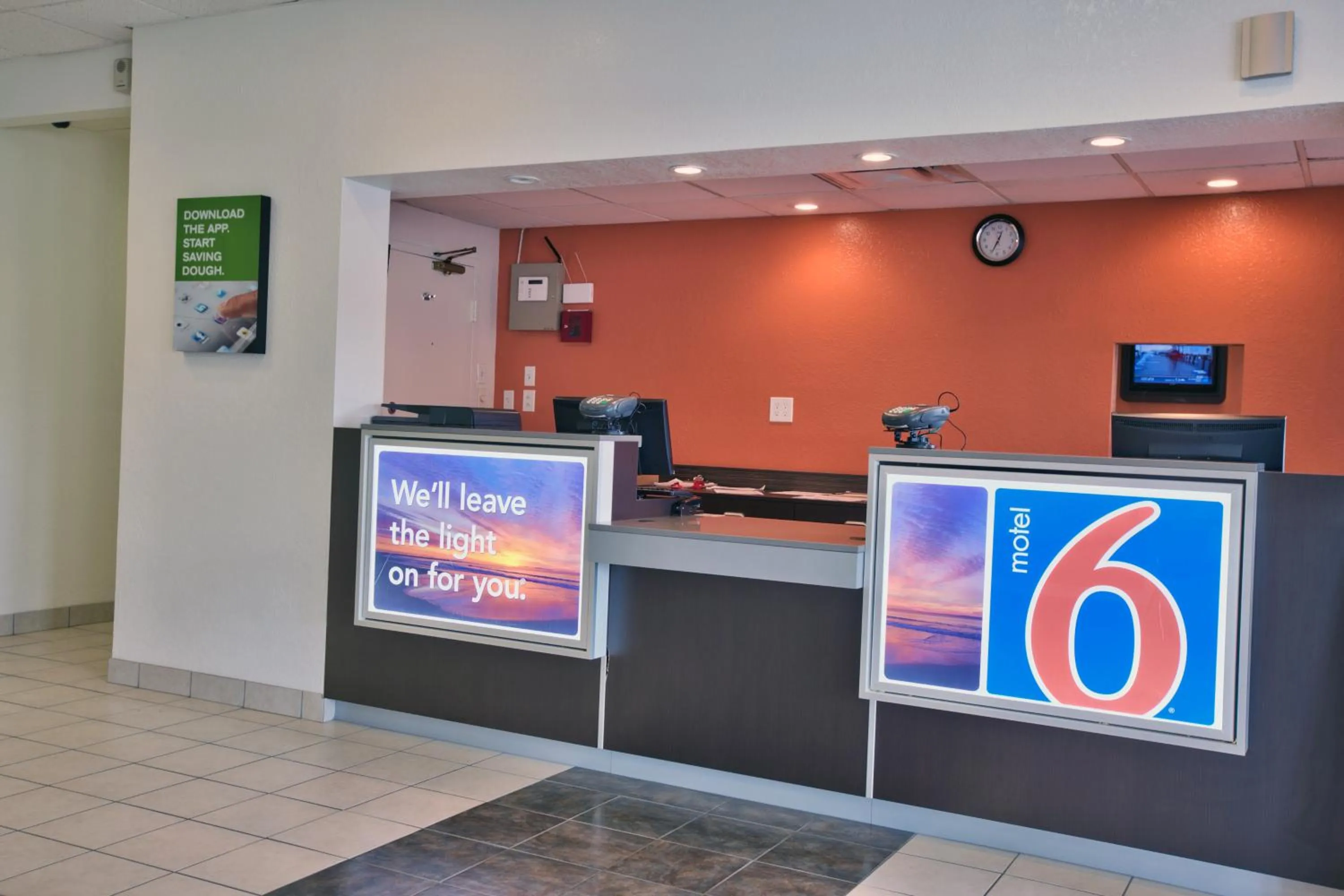 Lobby or reception in Motel 6-Tallahassee, FL - Downtown