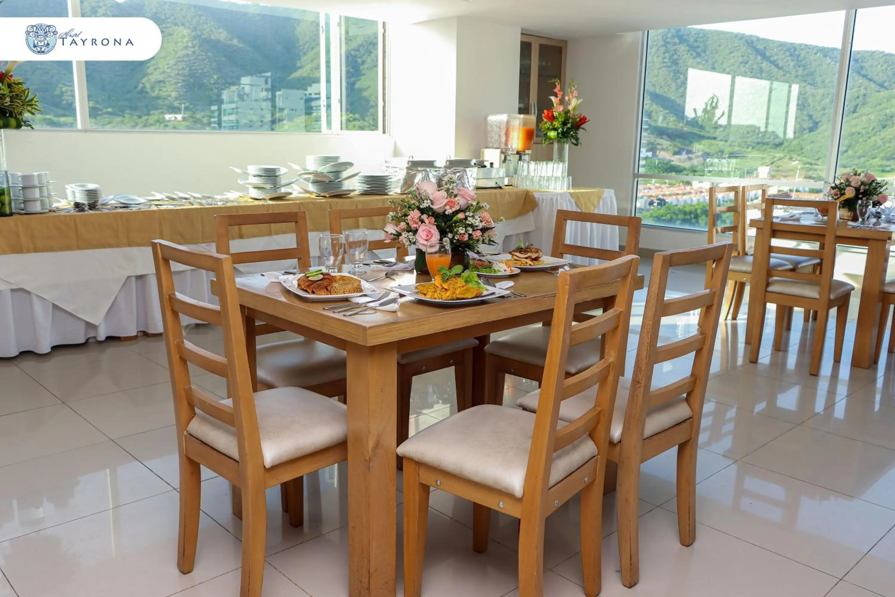 Restaurant/places to eat in Hotel Tayrona del Mar