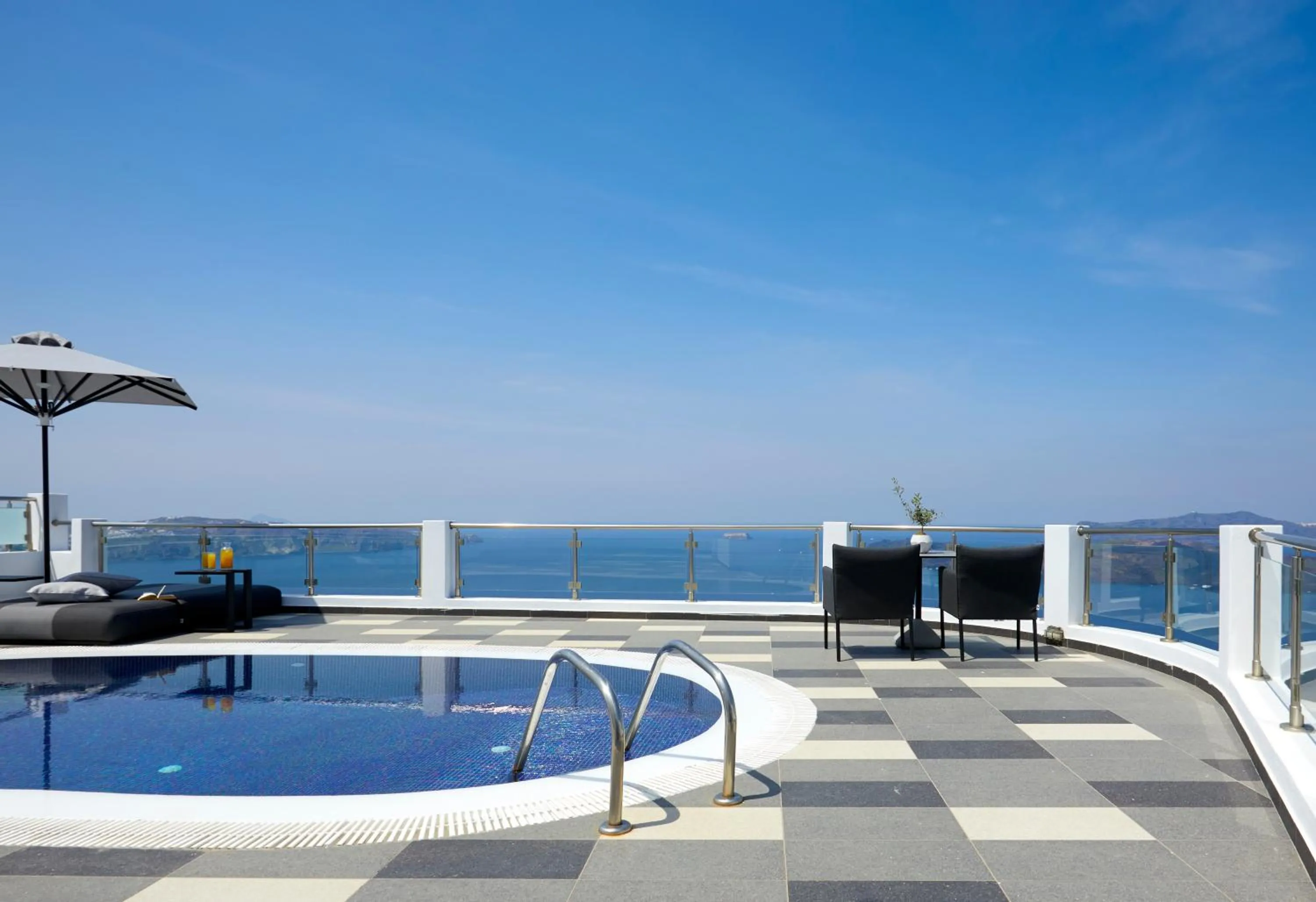 Patio in Petit Palace Suites