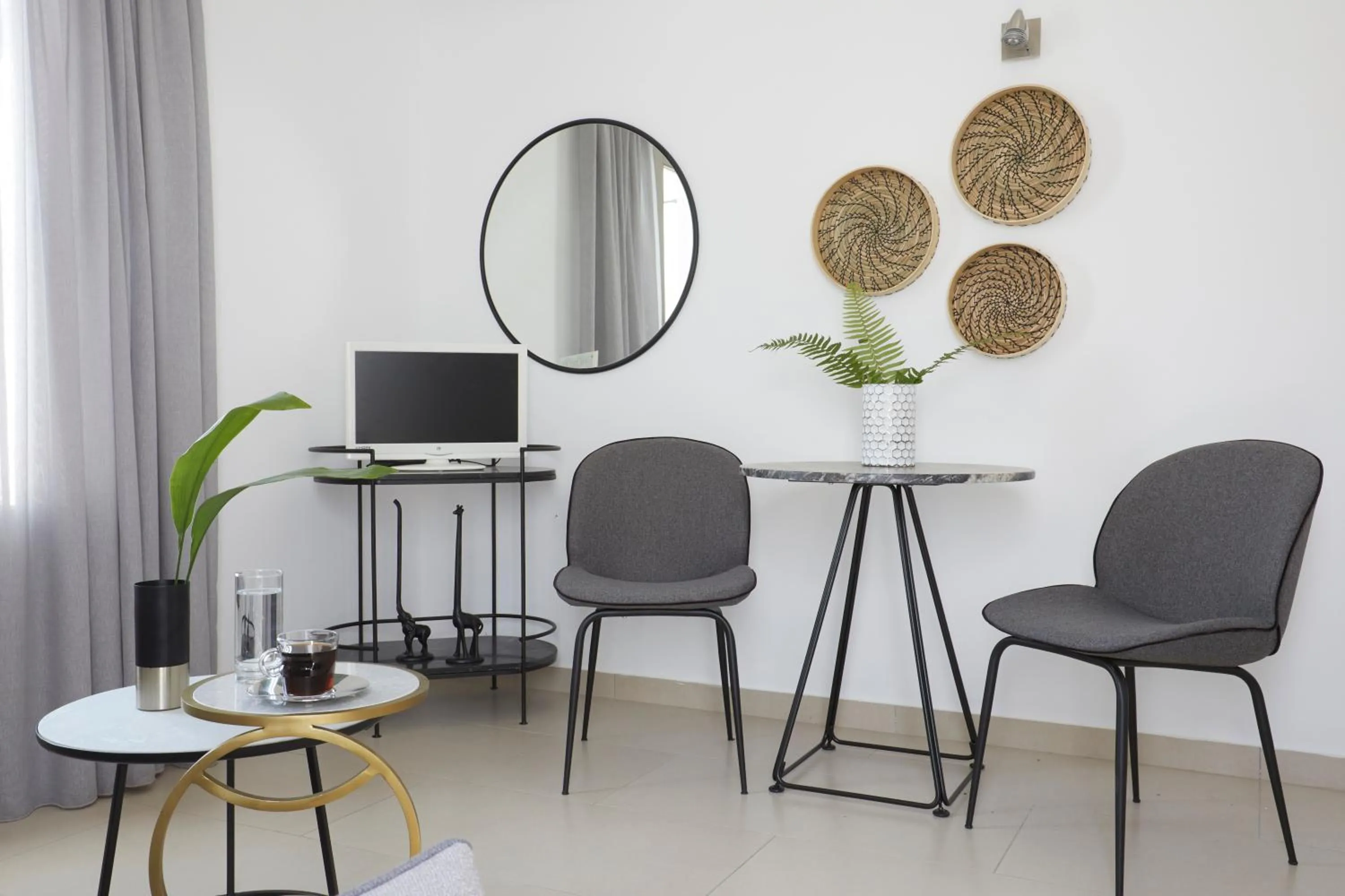 Living room in Petit Palace Suites