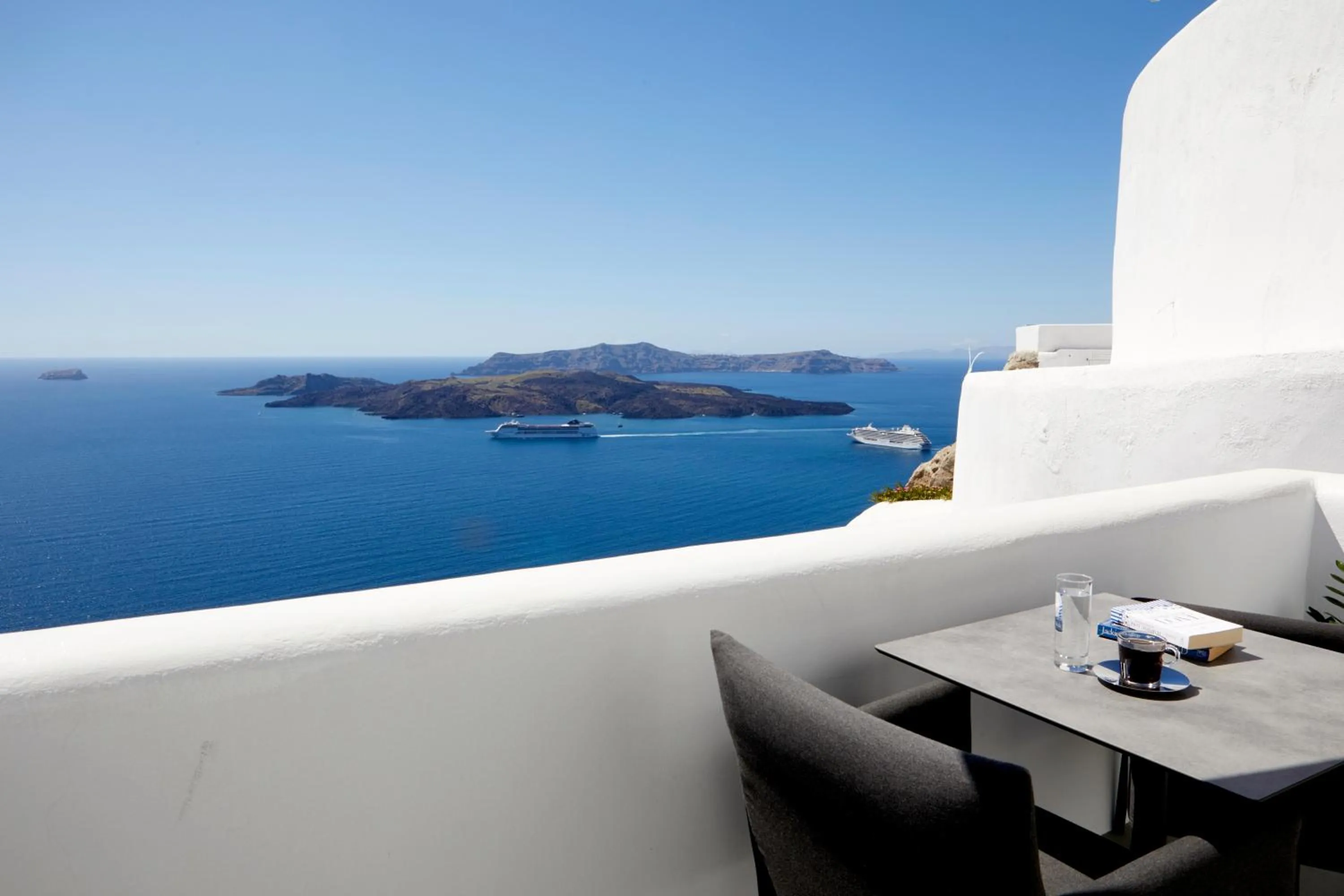 Sea view in Petit Palace Suites