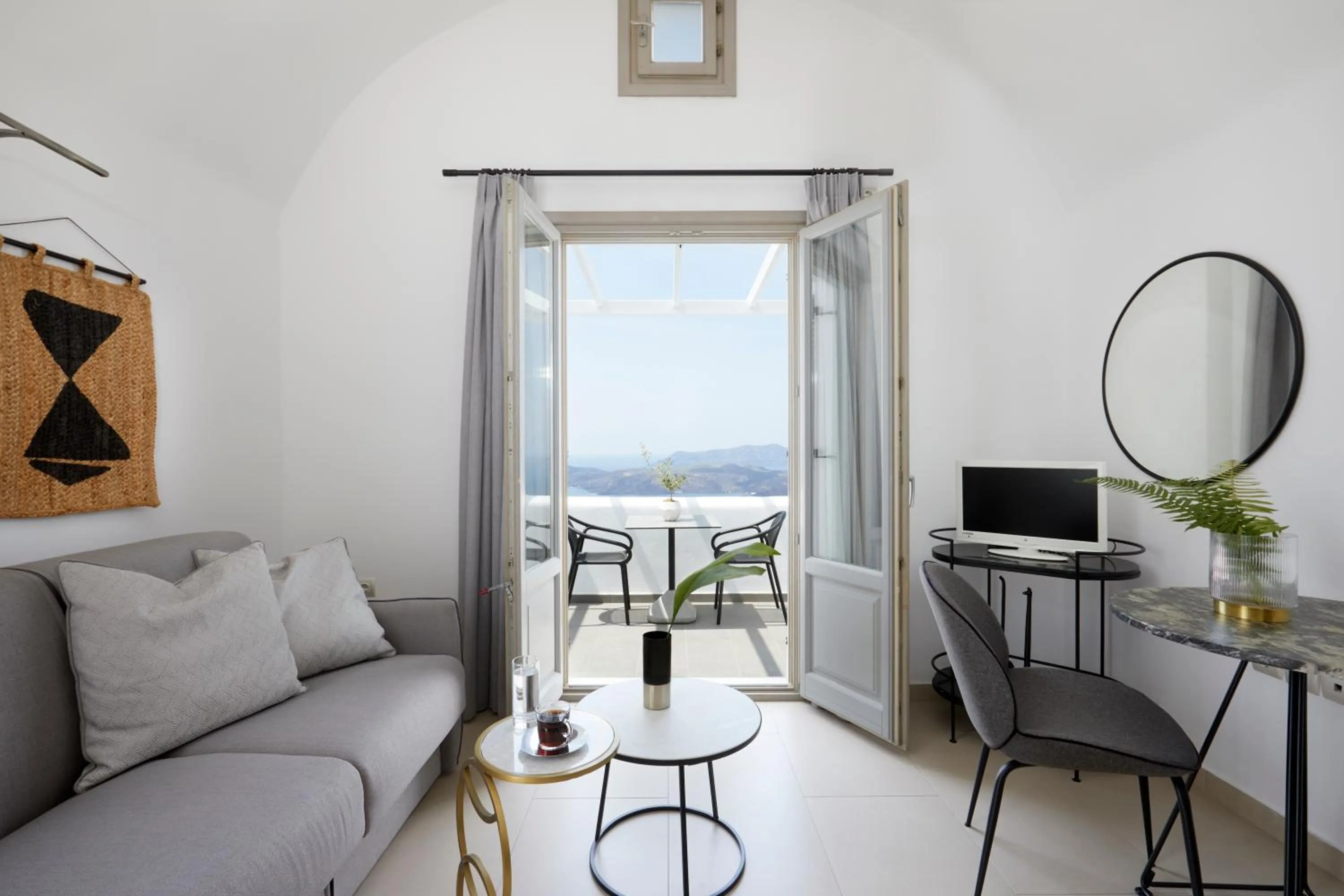 Living room in Petit Palace Suites