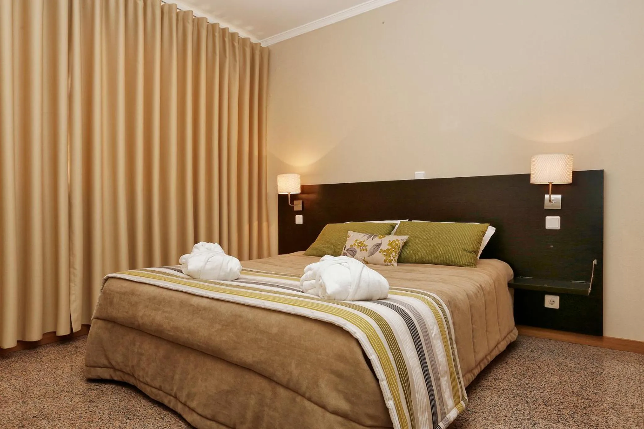 Bedroom, Bed in Oporto City Centre Apartments