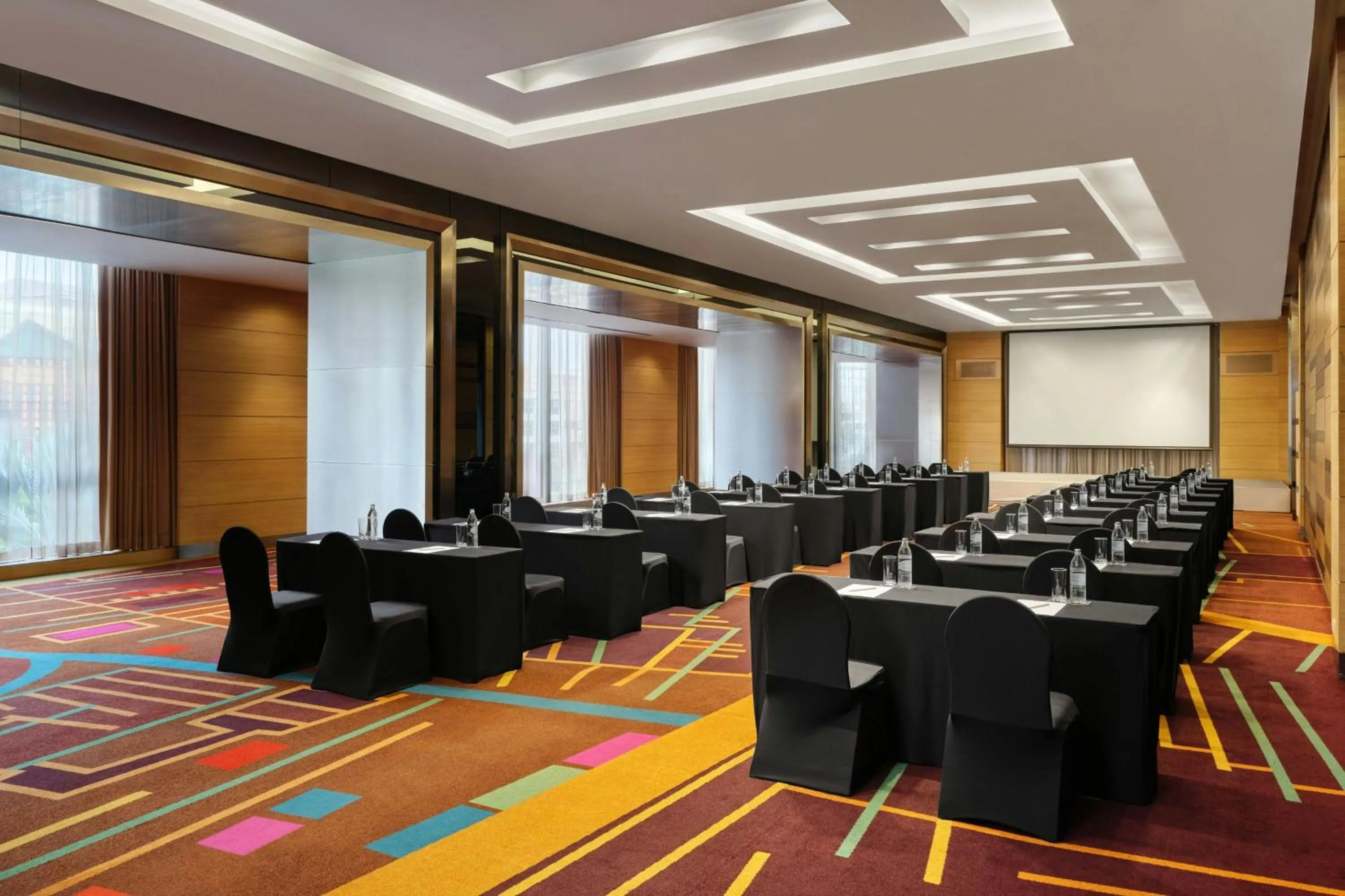 Meeting/conference room in Jubilee Prestige Hotel Ratchadapisek