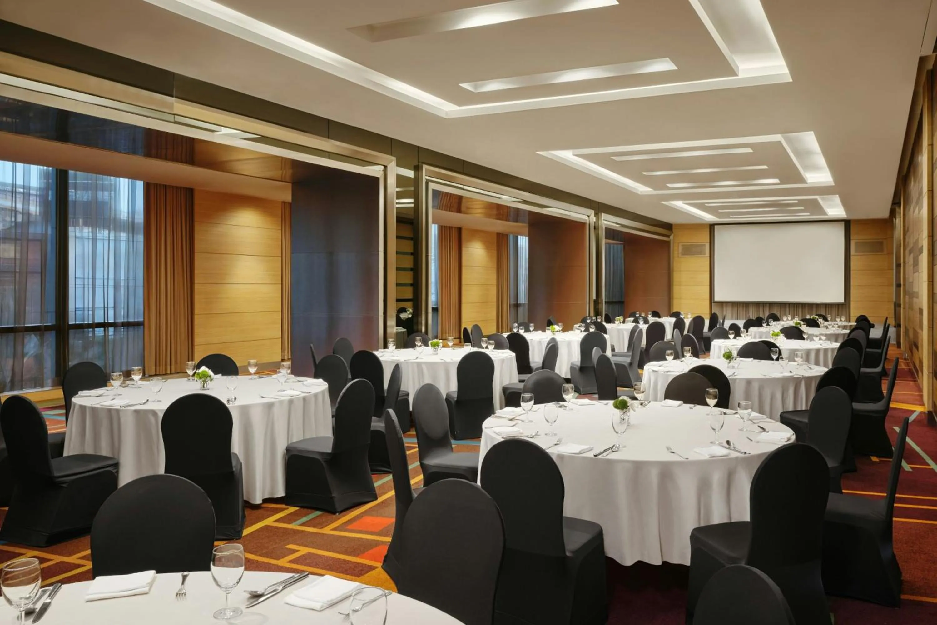 Meeting/conference room in Jubilee Prestige Hotel Ratchadapisek