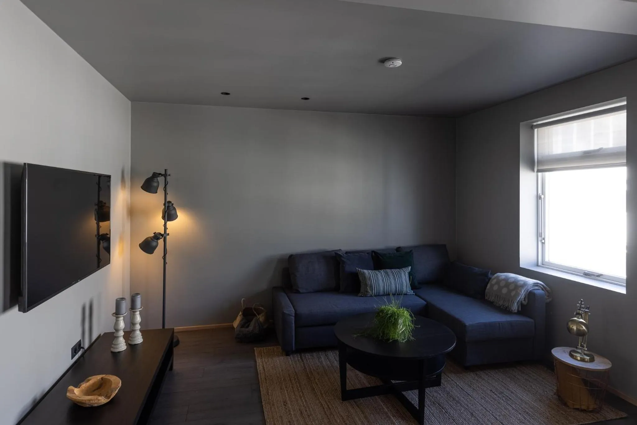 TV and multimedia in Acco Luxury Apartments