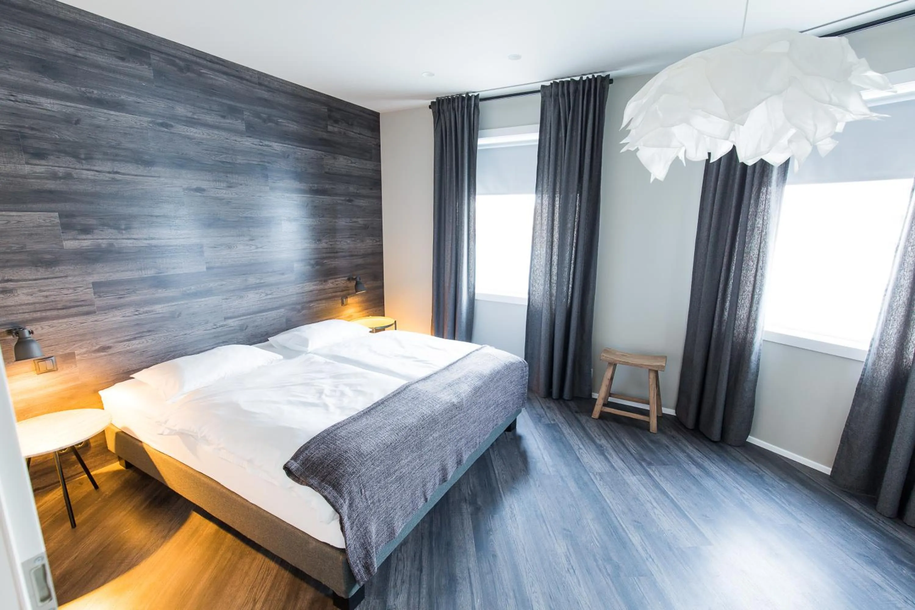 Spring, Bed in Acco Luxury Apartments