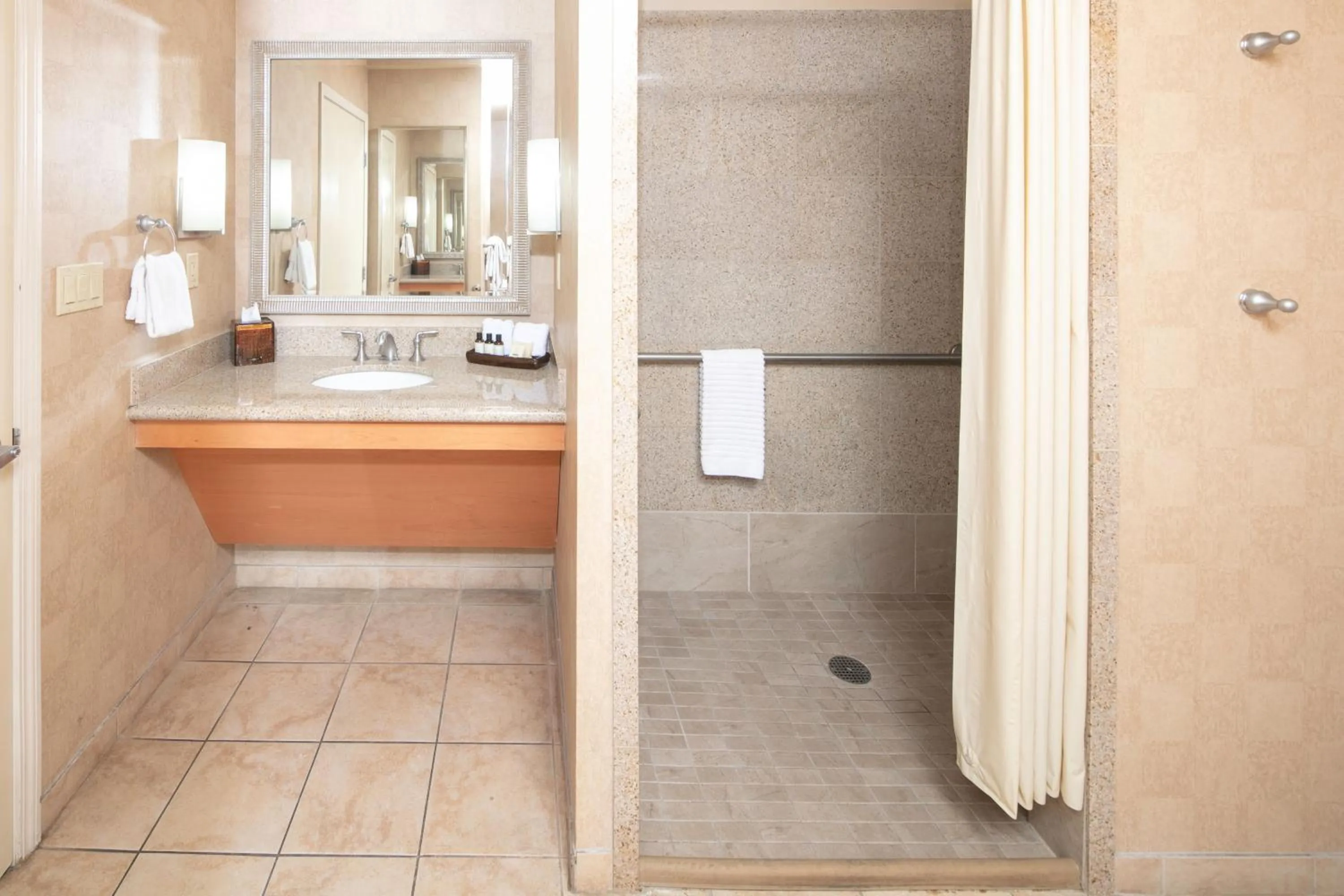 Shower in The Platinum Hotel